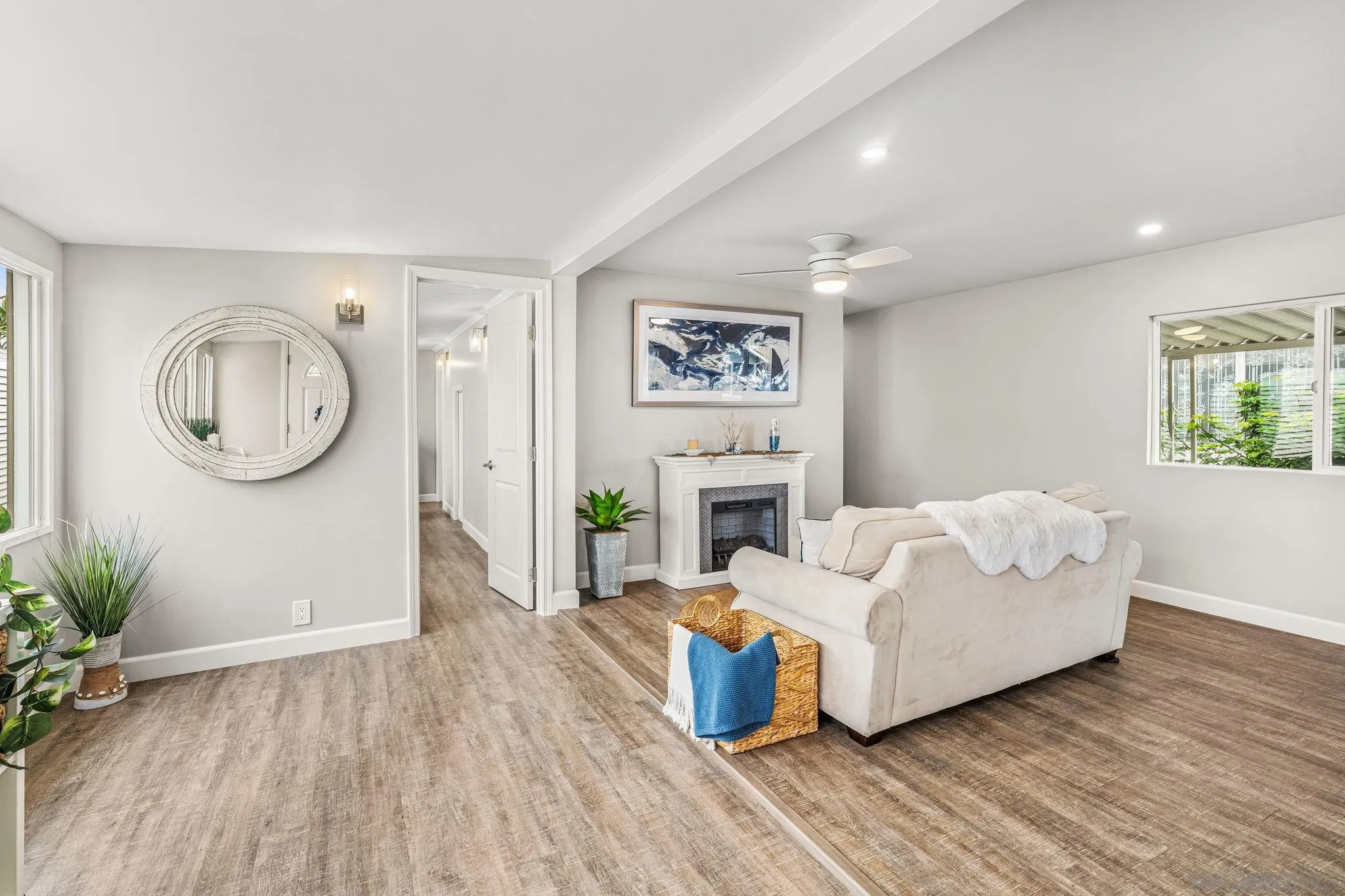 https://cdn.realtyfeed.com/cdn/127/260011290/8e03bf60d1fab39ec103e0ee80d8265a.webp