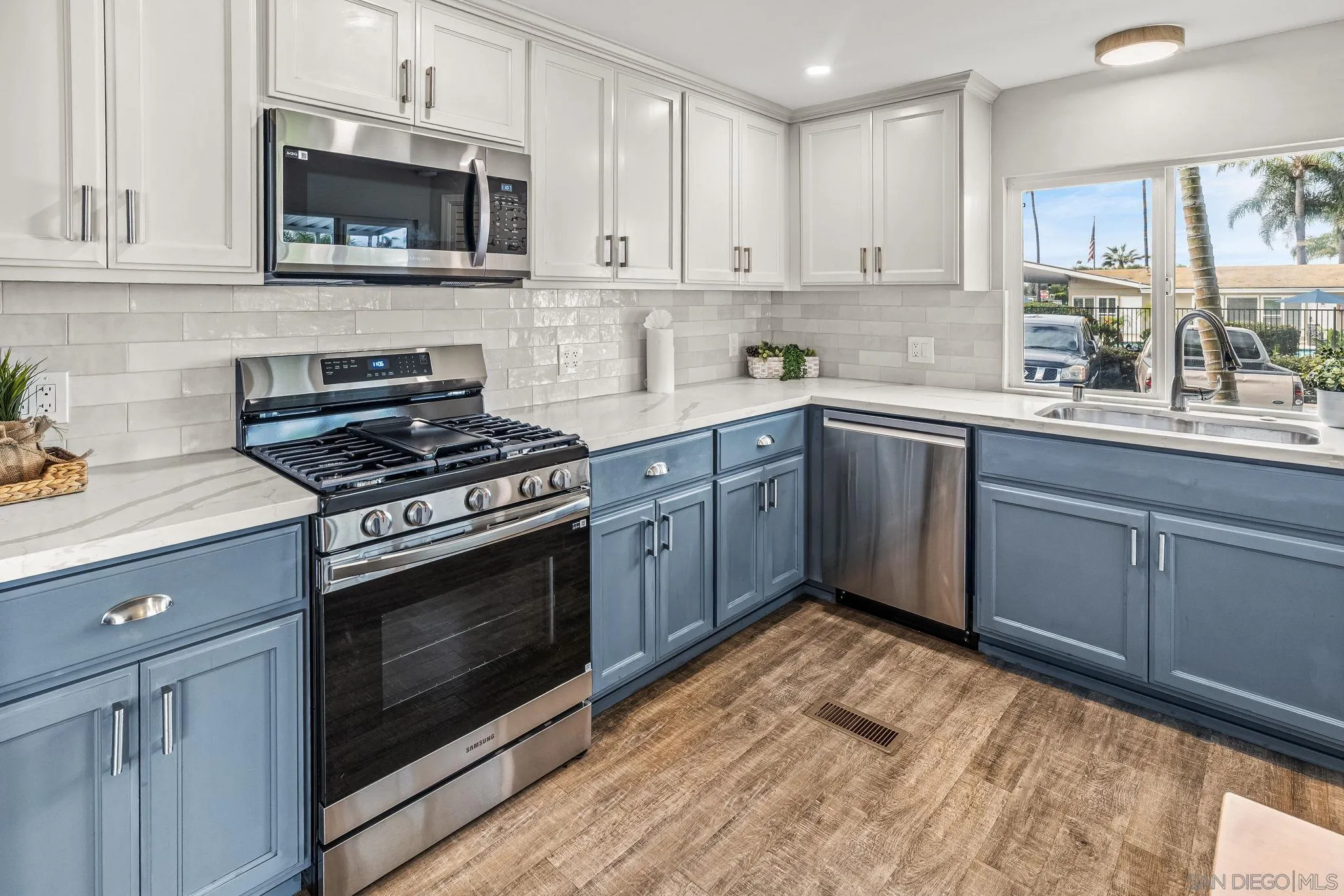 https://cdn.realtyfeed.com/cdn/127/260011290/d2f6f14f7daf753e702b88f47b469c50.webp