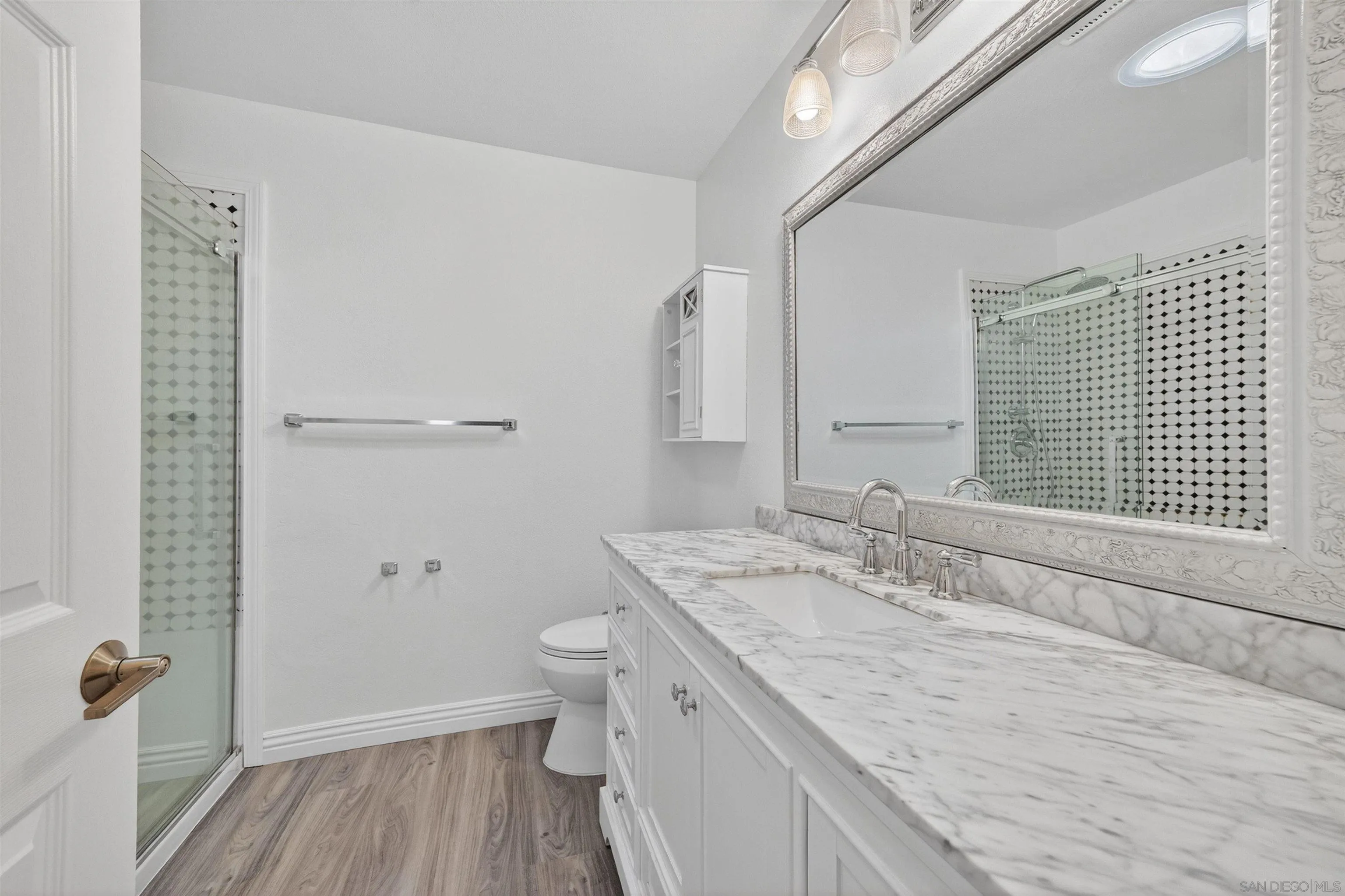 https://cdn.realtyfeed.com/cdn/127/260011293/2df5c7d9e8857639fd45c7a86777cca9.webp