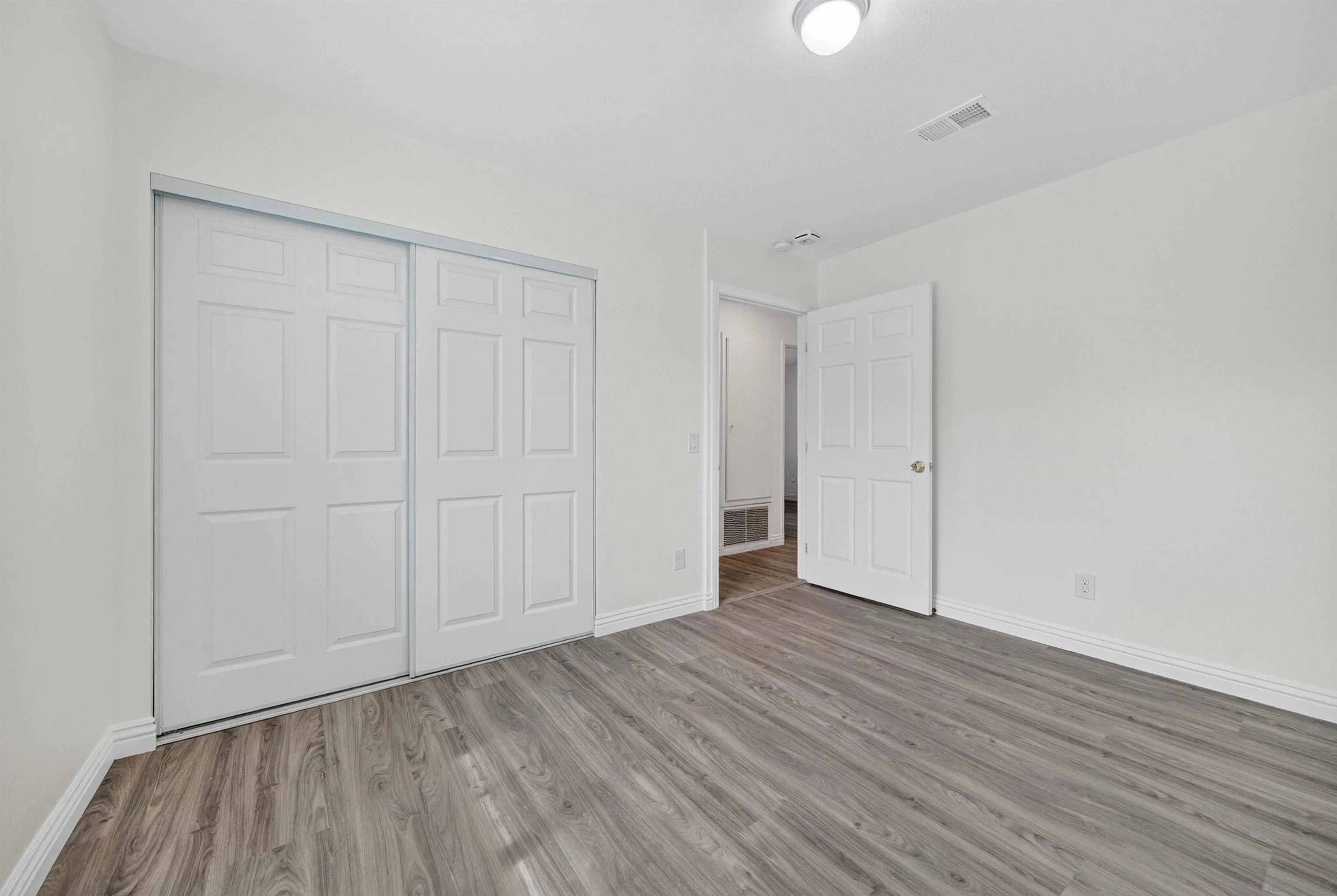 https://cdn.realtyfeed.com/cdn/127/260011293/f944f0b56cc210932ca7477b71f3962a.webp