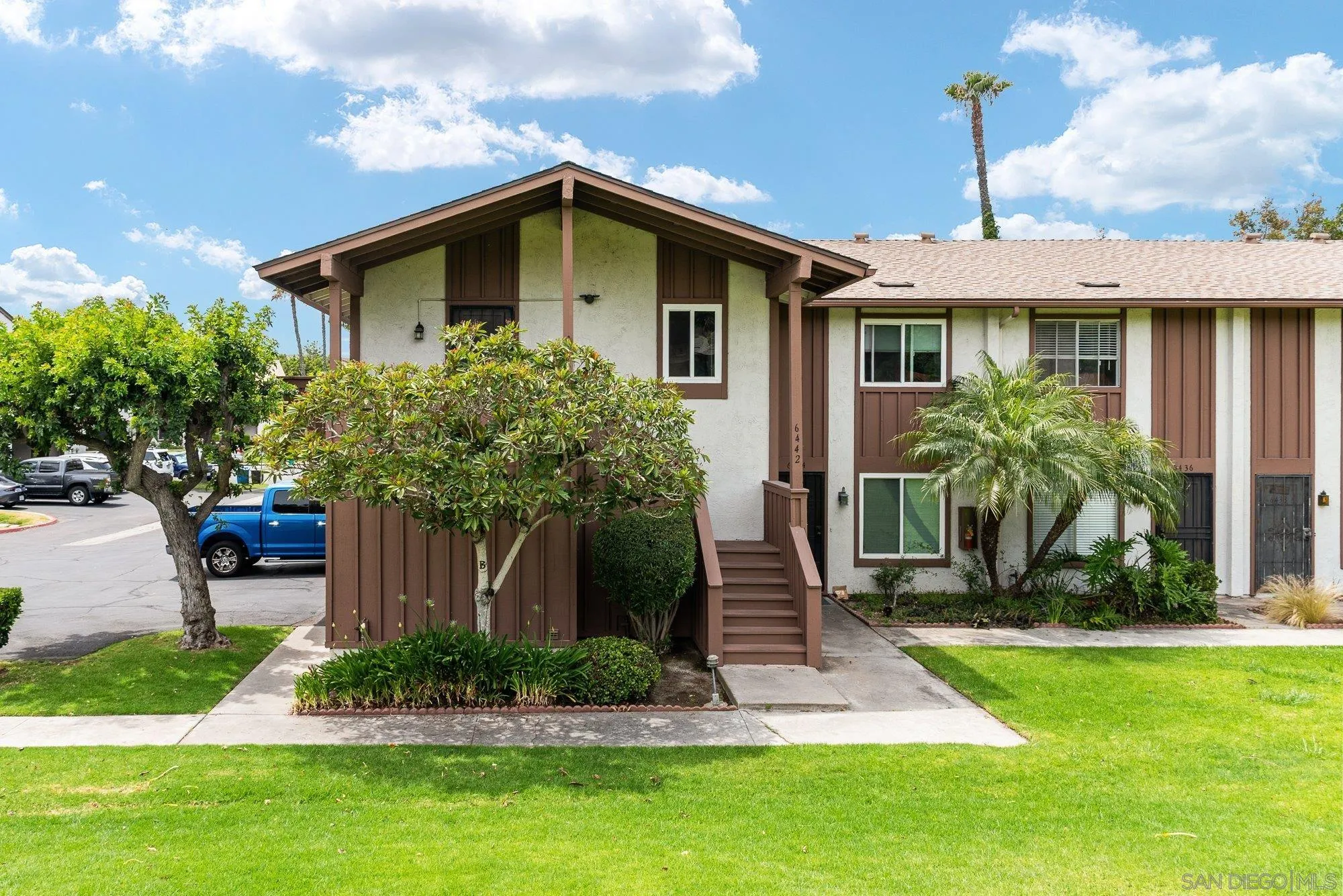 Photo #1: 260011294 Listing: Photo #1