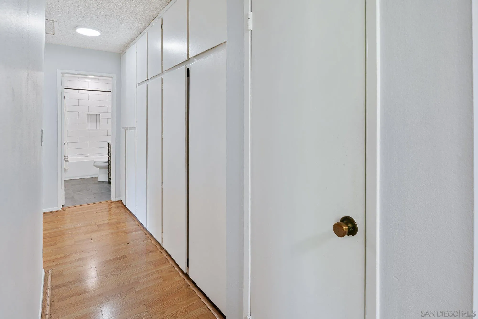 Photo #12: 260011294 Listing: Photo #12