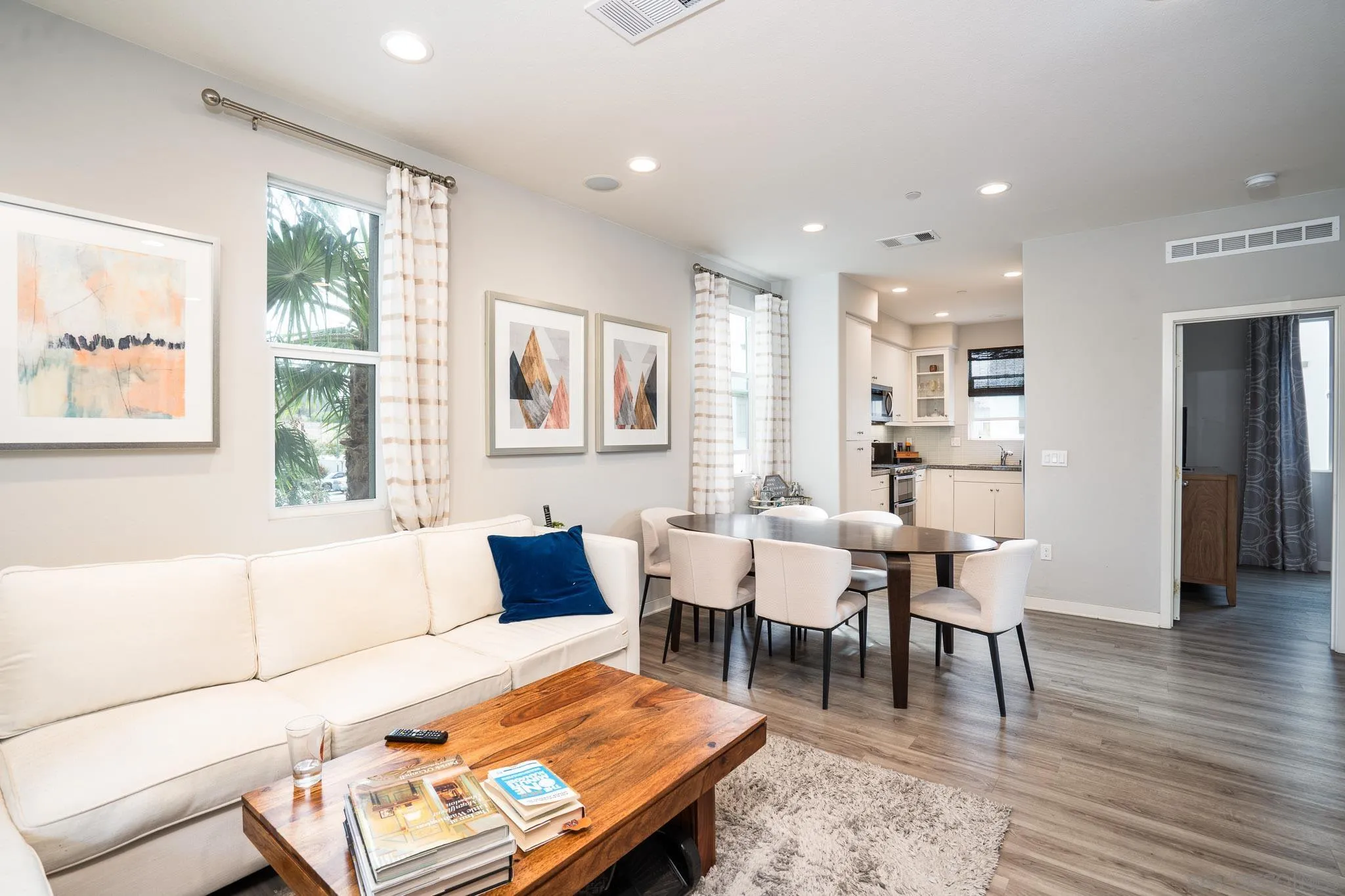 Photo #4: 2600113 Listing: Photo #4