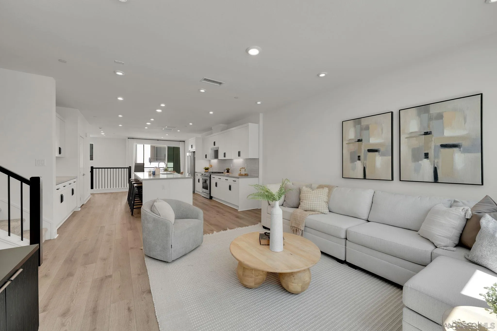 Photo #11: 260011302 Listing: Photo #11