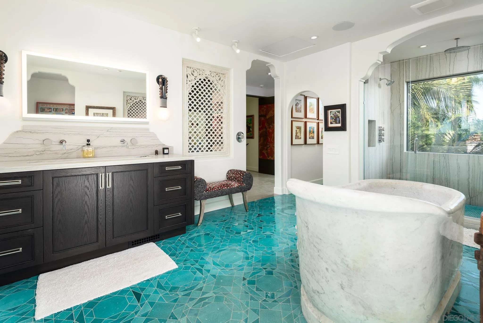 https://cdn.realtyfeed.com/cdn/127/260011303/f4ab664d51473440a18c1afede8498d8.webp
