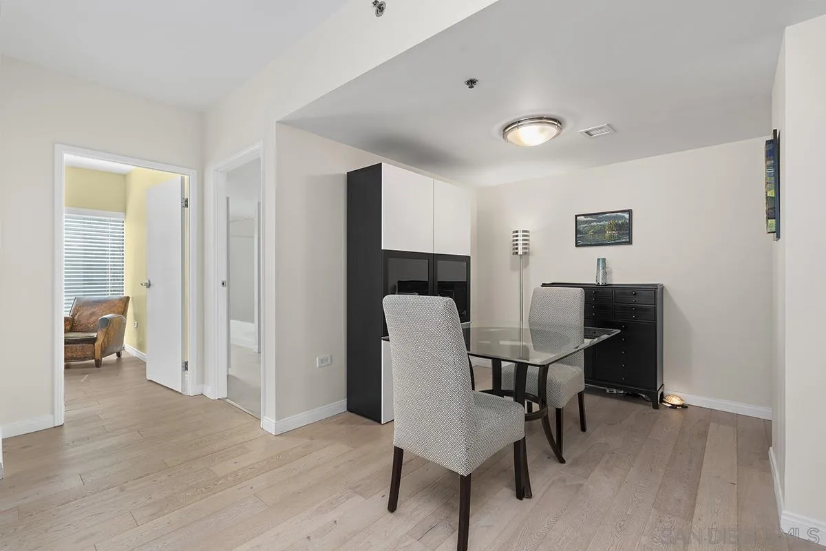 https://cdn.realtyfeed.com/cdn/127/260011304/20f4e74cb06969c01b6ccc24d67cdf41.webp