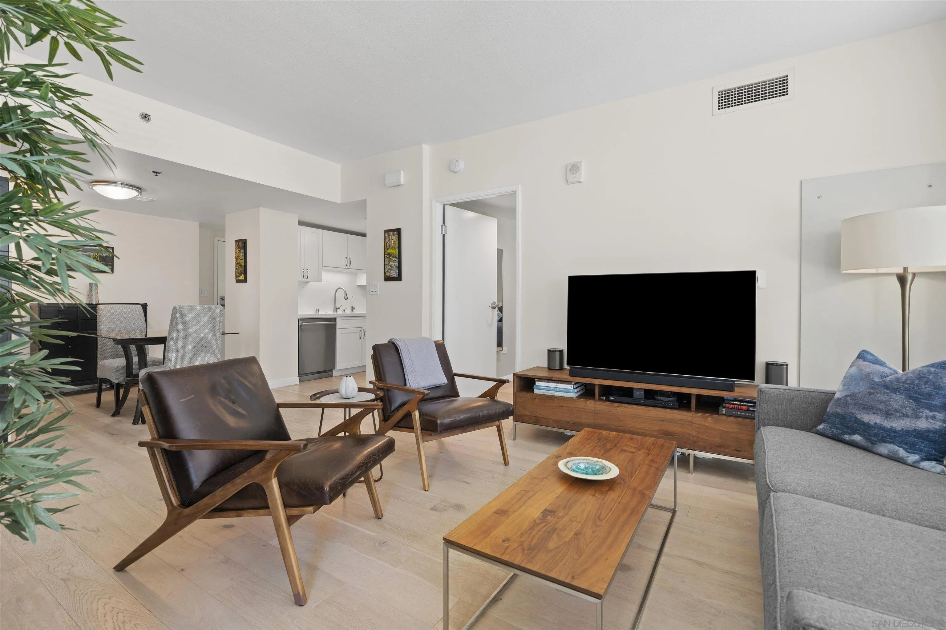 https://cdn.realtyfeed.com/cdn/127/260011304/f3529a1b869ac51cc5c095d3588f4e45.webp