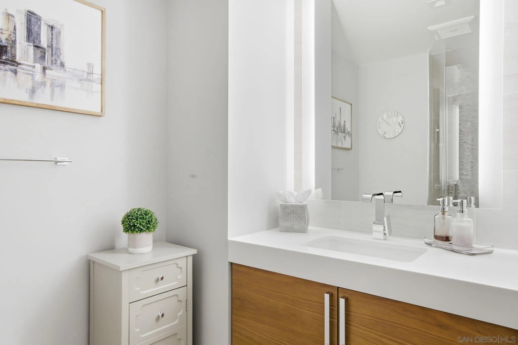 https://cdn.realtyfeed.com/cdn/127/260011306/05c3f96942793699d6e47e30d71bd285.webp