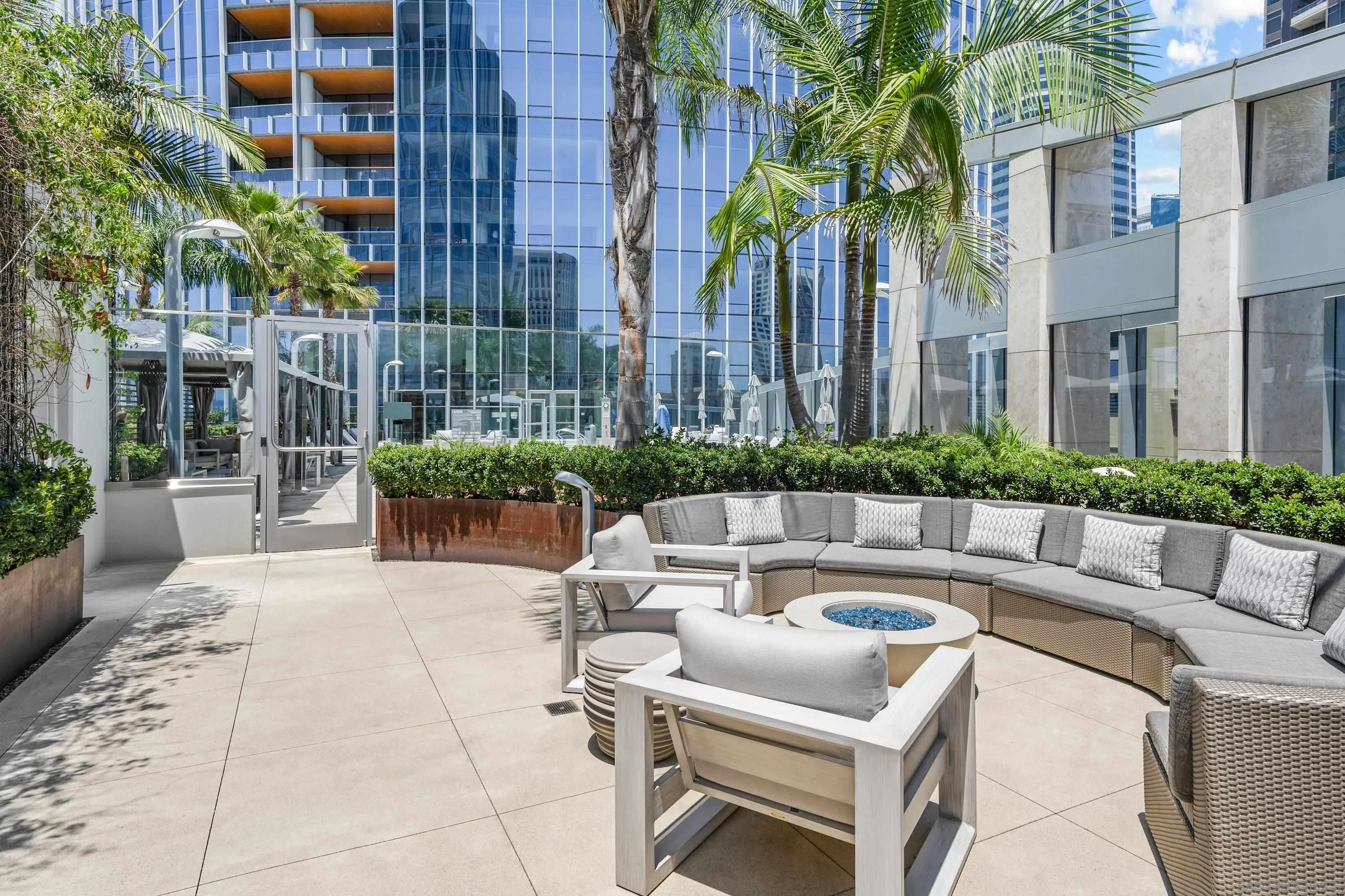 https://cdn.realtyfeed.com/cdn/127/260011306/18df953afcb4eb56ae211e8eda4fb072.webp