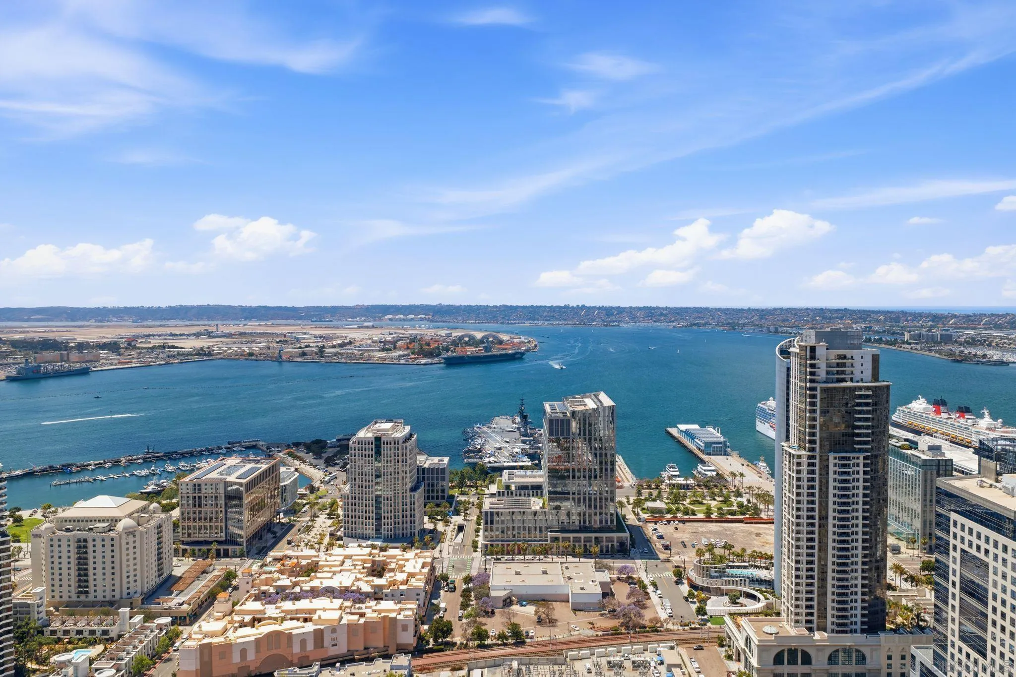 https://cdn.realtyfeed.com/cdn/127/260011306/1badcaf867eeb4aceb1cca6a91d17292.webp