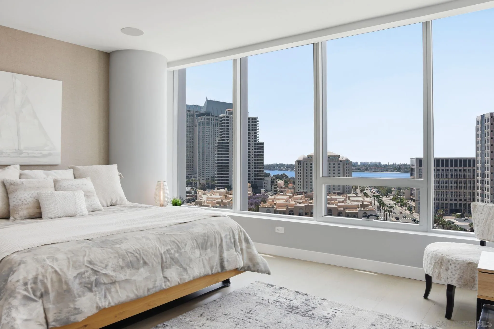 https://cdn.realtyfeed.com/cdn/127/260011306/2433a76bde3efc0d9de79a9f181c7e7d.webp
