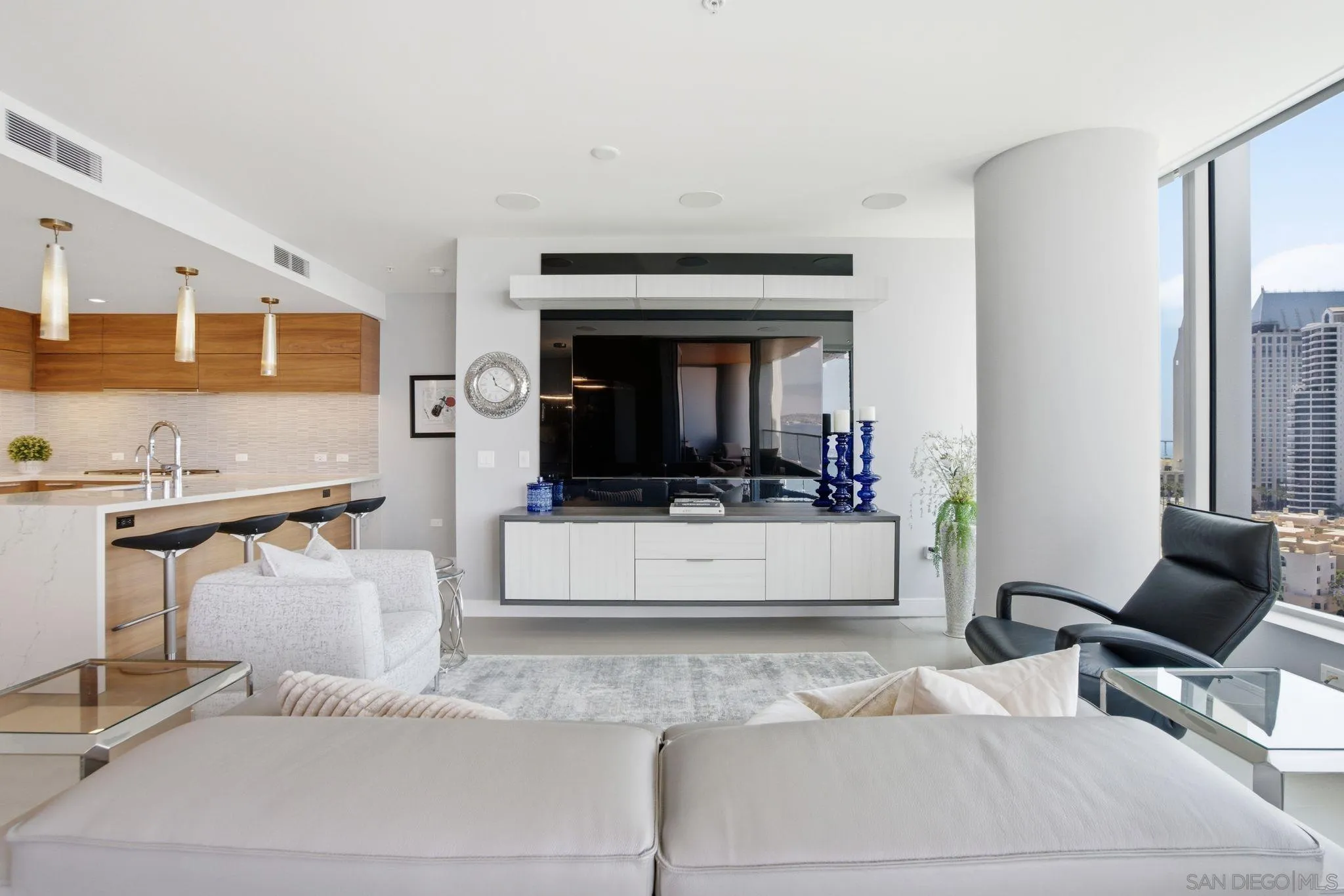 https://cdn.realtyfeed.com/cdn/127/260011306/47ac0a25d62c583f3cab5e7f7ef467b1.webp
