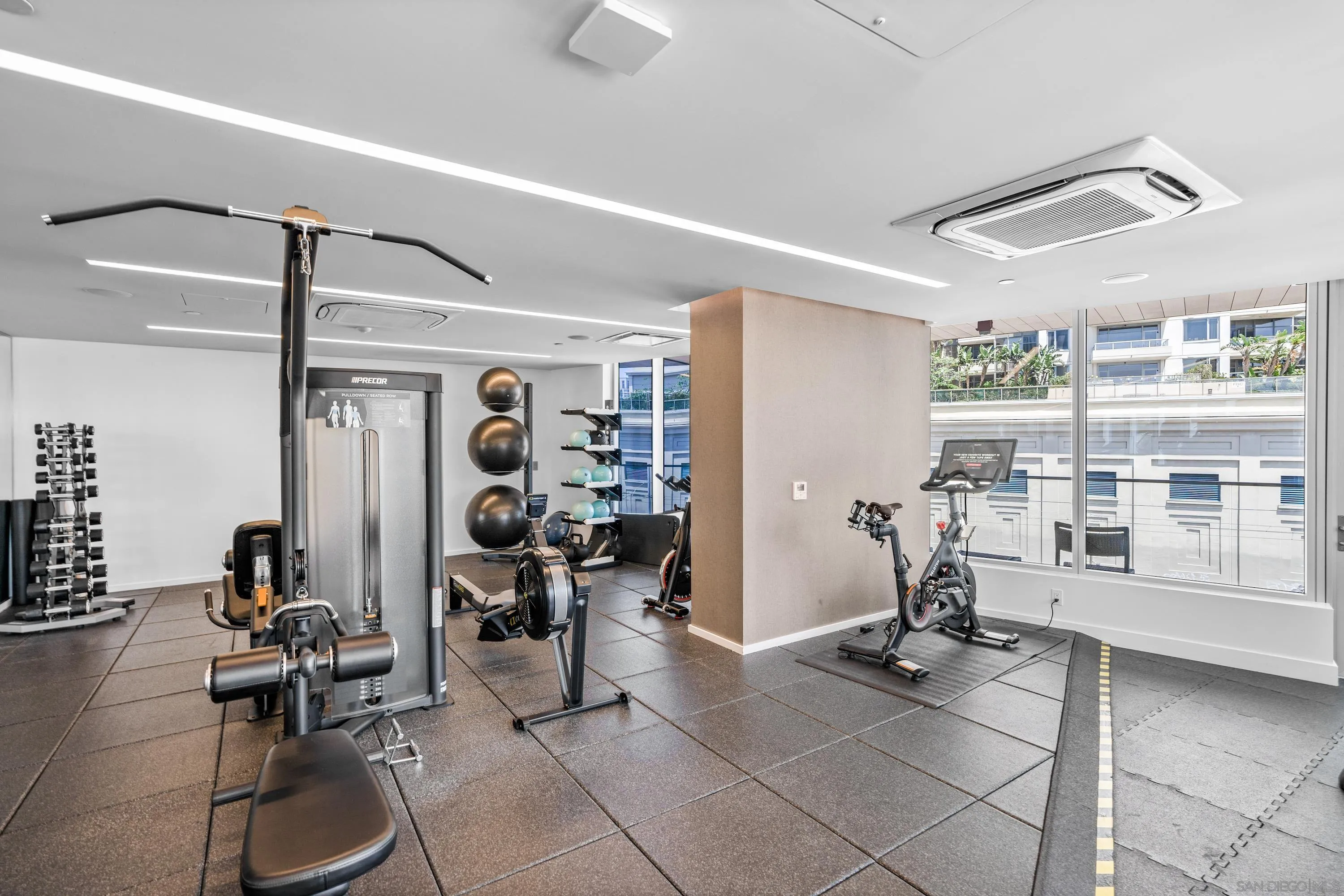 https://cdn.realtyfeed.com/cdn/127/260011306/c0e99cf389cd30fb5b69aa74c9b26911.webp