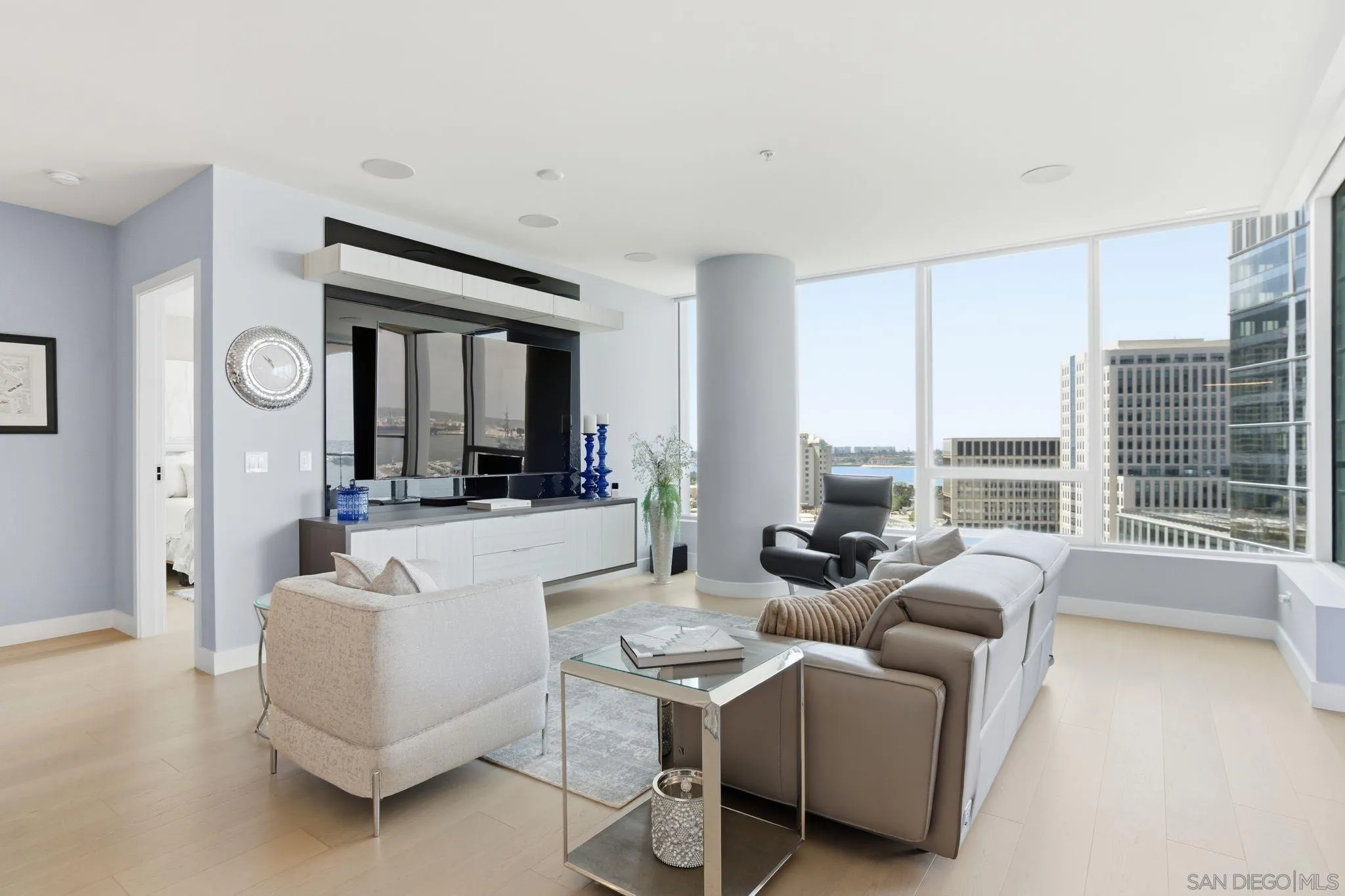 https://cdn.realtyfeed.com/cdn/127/260011306/df30e67fd3775c956fba43ee8311899c.webp