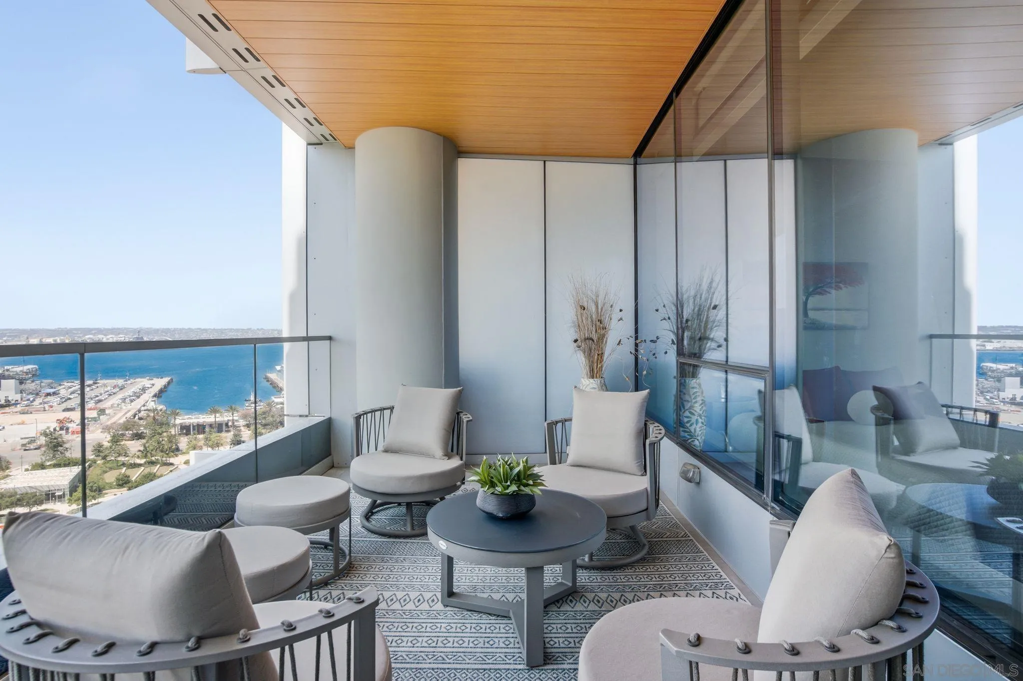 https://cdn.realtyfeed.com/cdn/127/260011306/f04c1a1617ca97e2c97d446801897176.webp