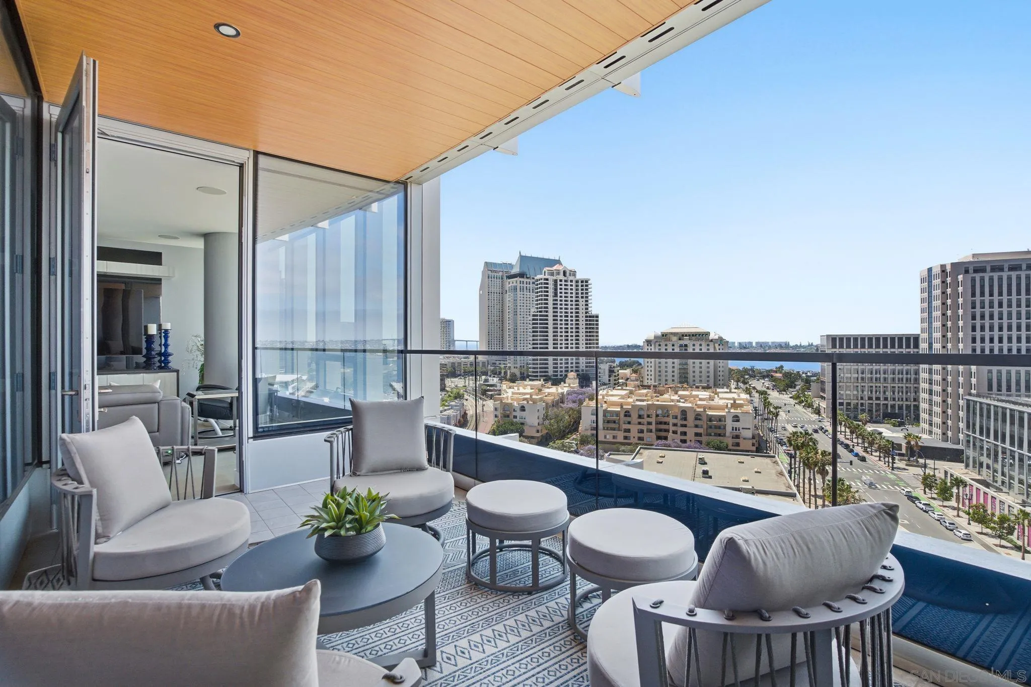 https://cdn.realtyfeed.com/cdn/127/260011306/f2c9d3f7ca11941109e99ab8aafc3aed.webp