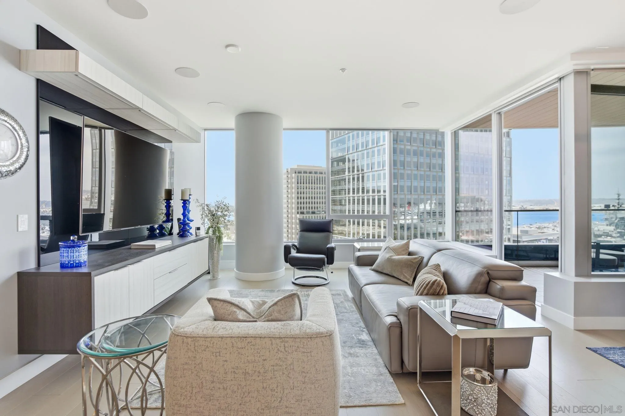 https://cdn.realtyfeed.com/cdn/127/260011306/fc110f67a26c0c00acc2221f208b5f72.webp