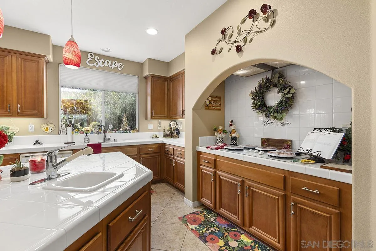 https://cdn.realtyfeed.com/cdn/127/260011308/a397f90dd77f3363854949d433be69df.webp
