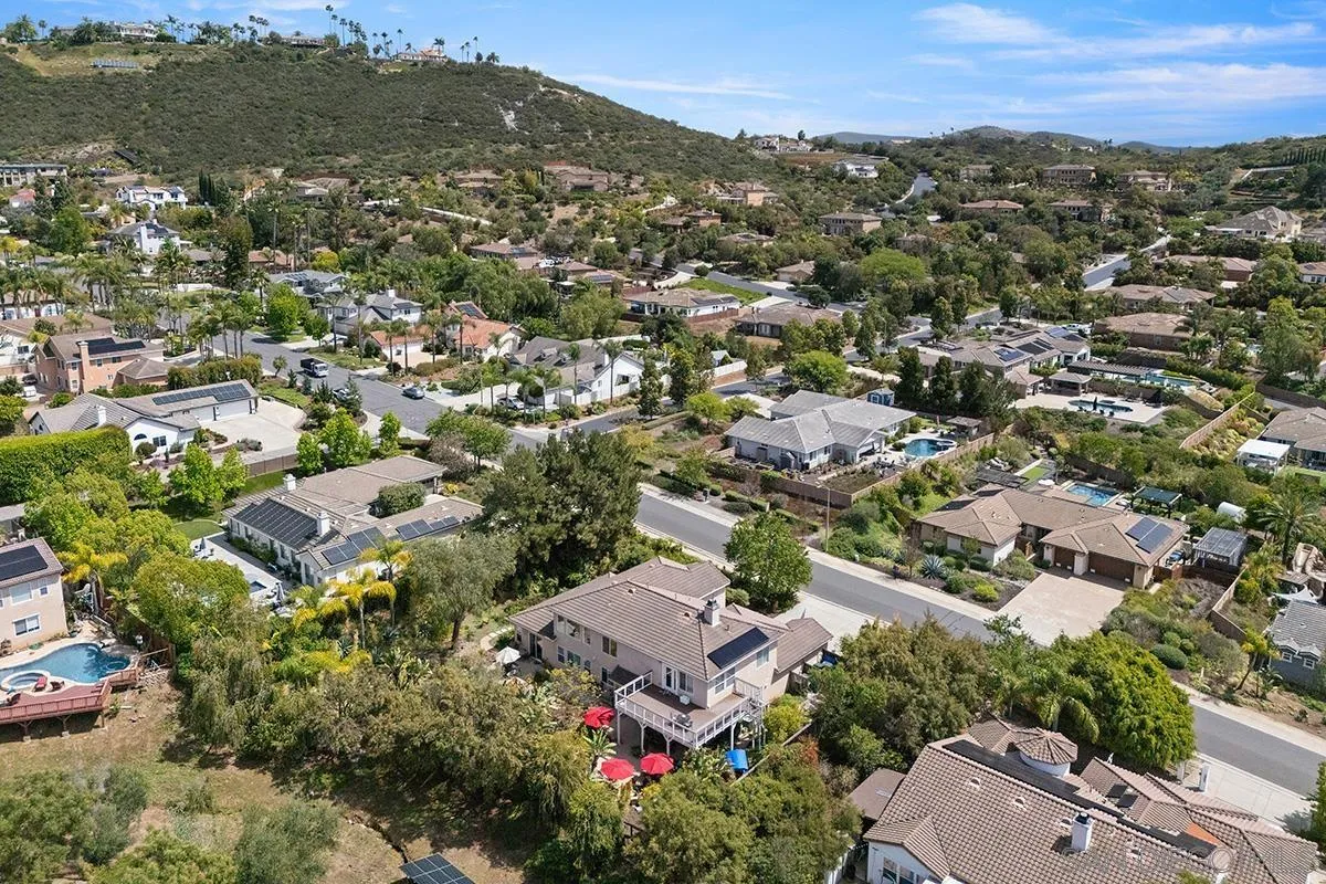 https://cdn.realtyfeed.com/cdn/127/260011308/f802c4389661e0e7abac6b88777e981b.webp