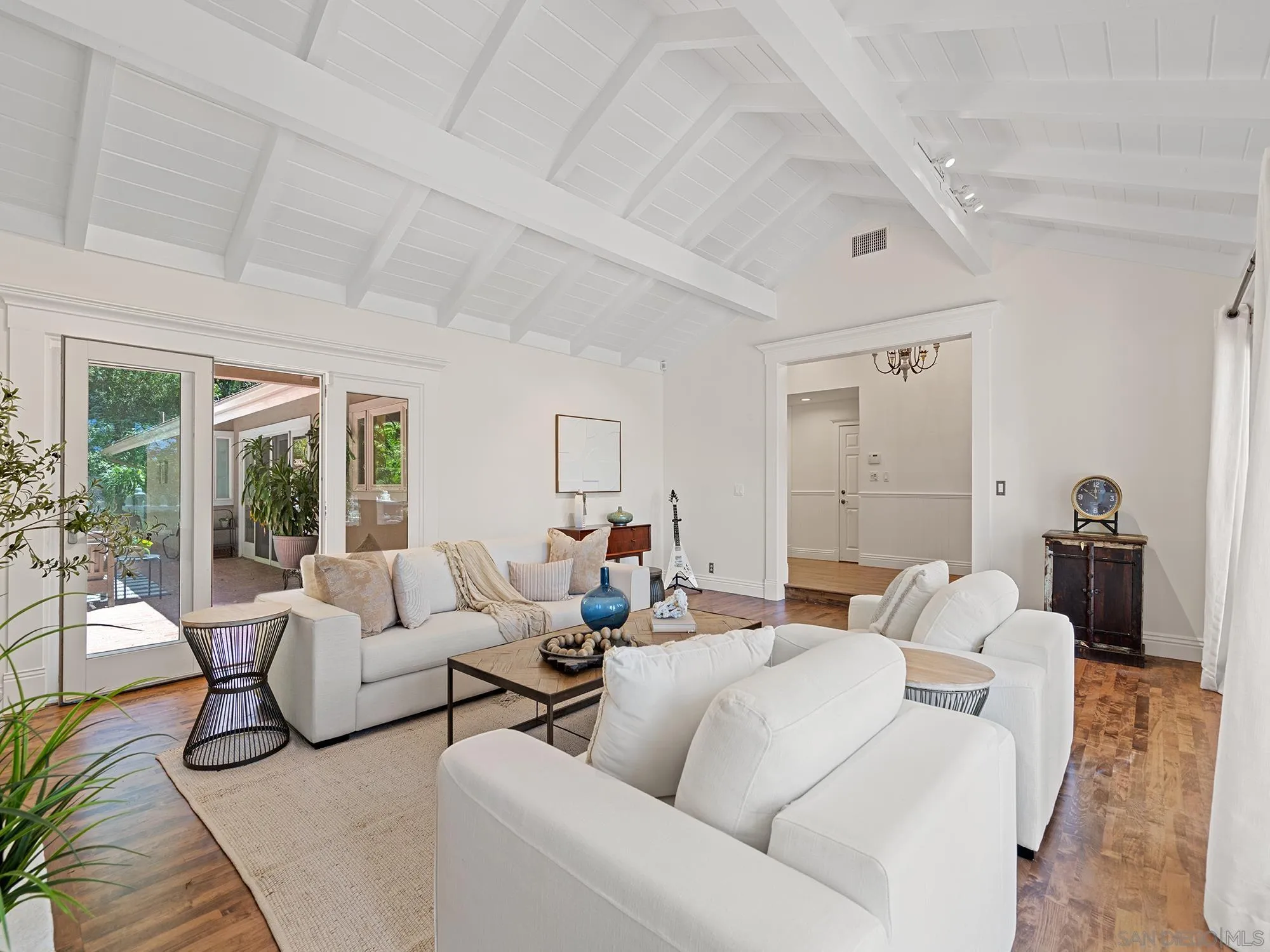 https://cdn.realtyfeed.com/cdn/127/260011310/1ca546789f7fc24c659d675b8cc80186.webp