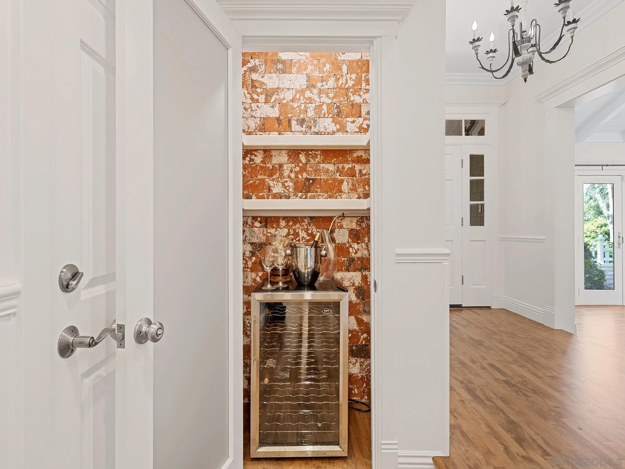 https://cdn.realtyfeed.com/cdn/127/260011310/28974457a4b570f484b4e43f6f1da908.webp