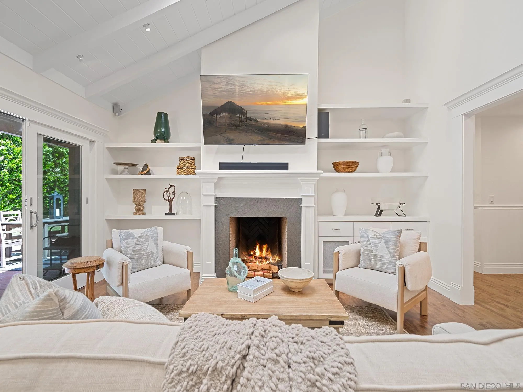 https://cdn.realtyfeed.com/cdn/127/260011310/8a89f87592729062c5ced9cc65796b18.webp