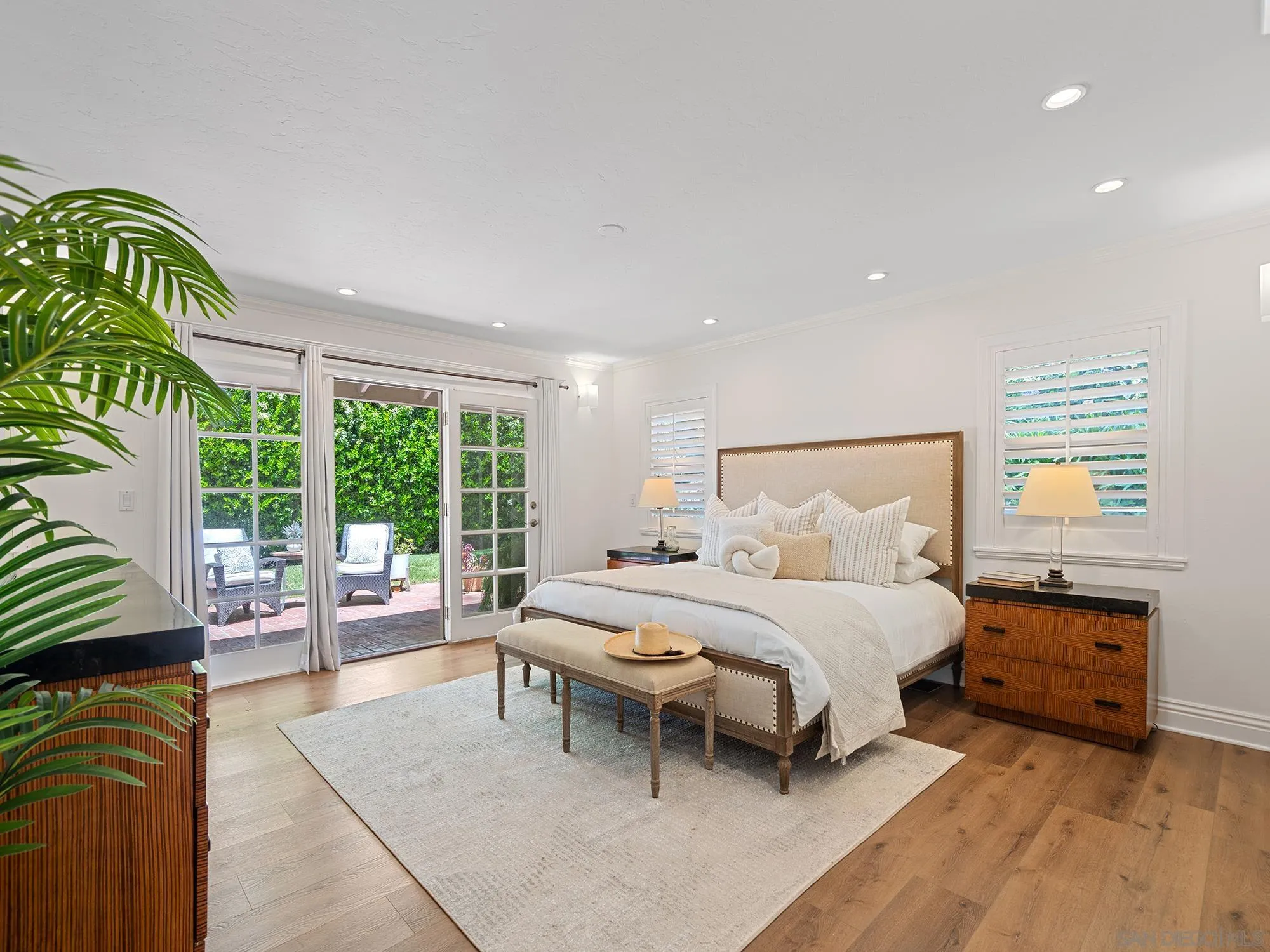 https://cdn.realtyfeed.com/cdn/127/260011310/d42ef203ebd955880e9660aee722e12c.webp
