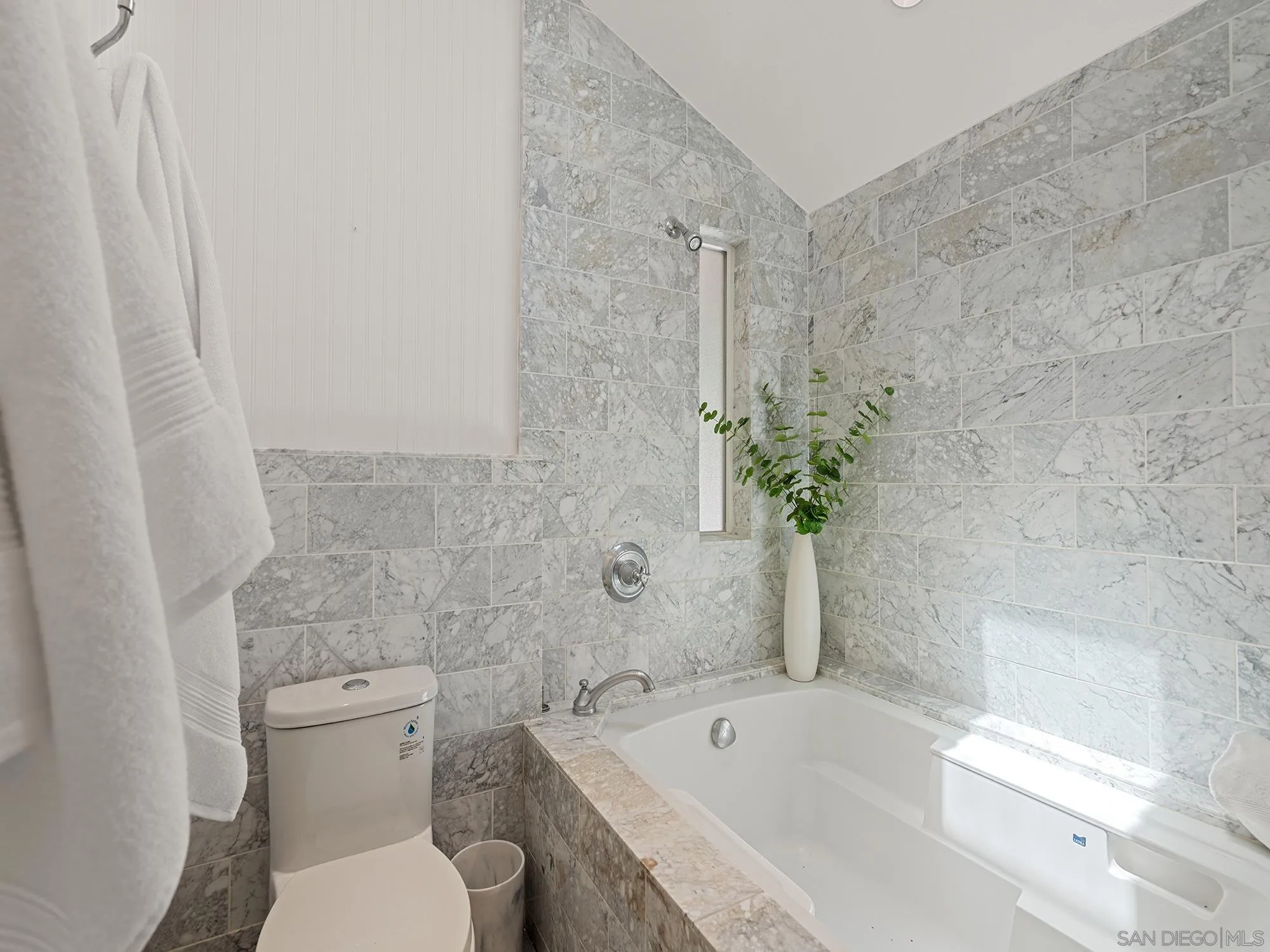 https://cdn.realtyfeed.com/cdn/127/260011310/e432aabded81141e68df047c327dda2c.webp