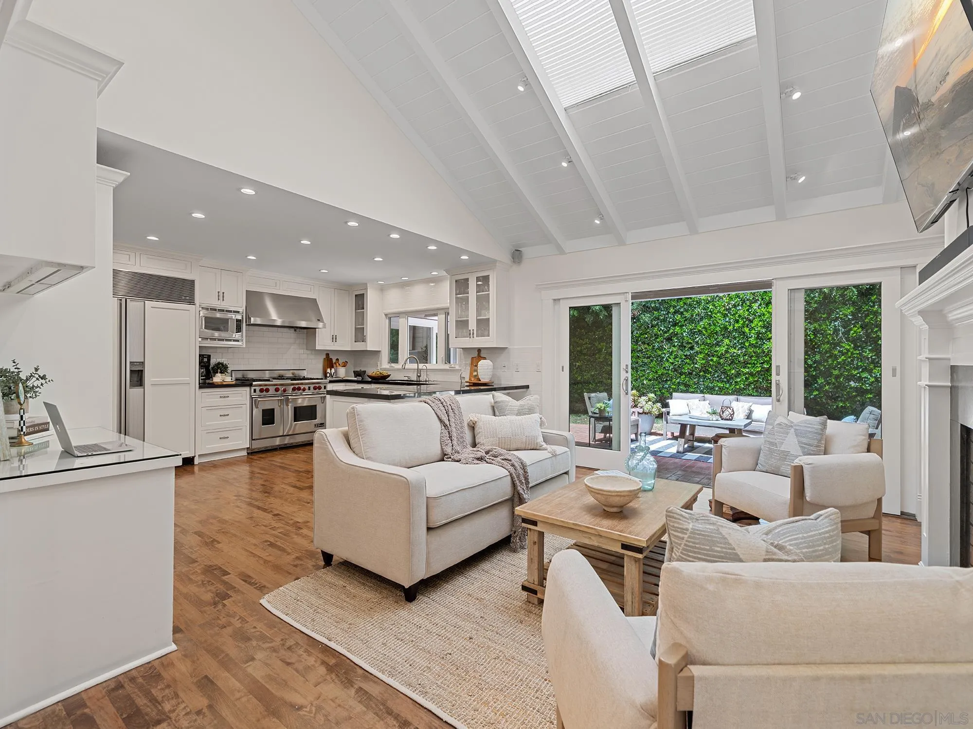 https://cdn.realtyfeed.com/cdn/127/260011310/f0b7a86945ac0121b5cca06242aec28b.webp