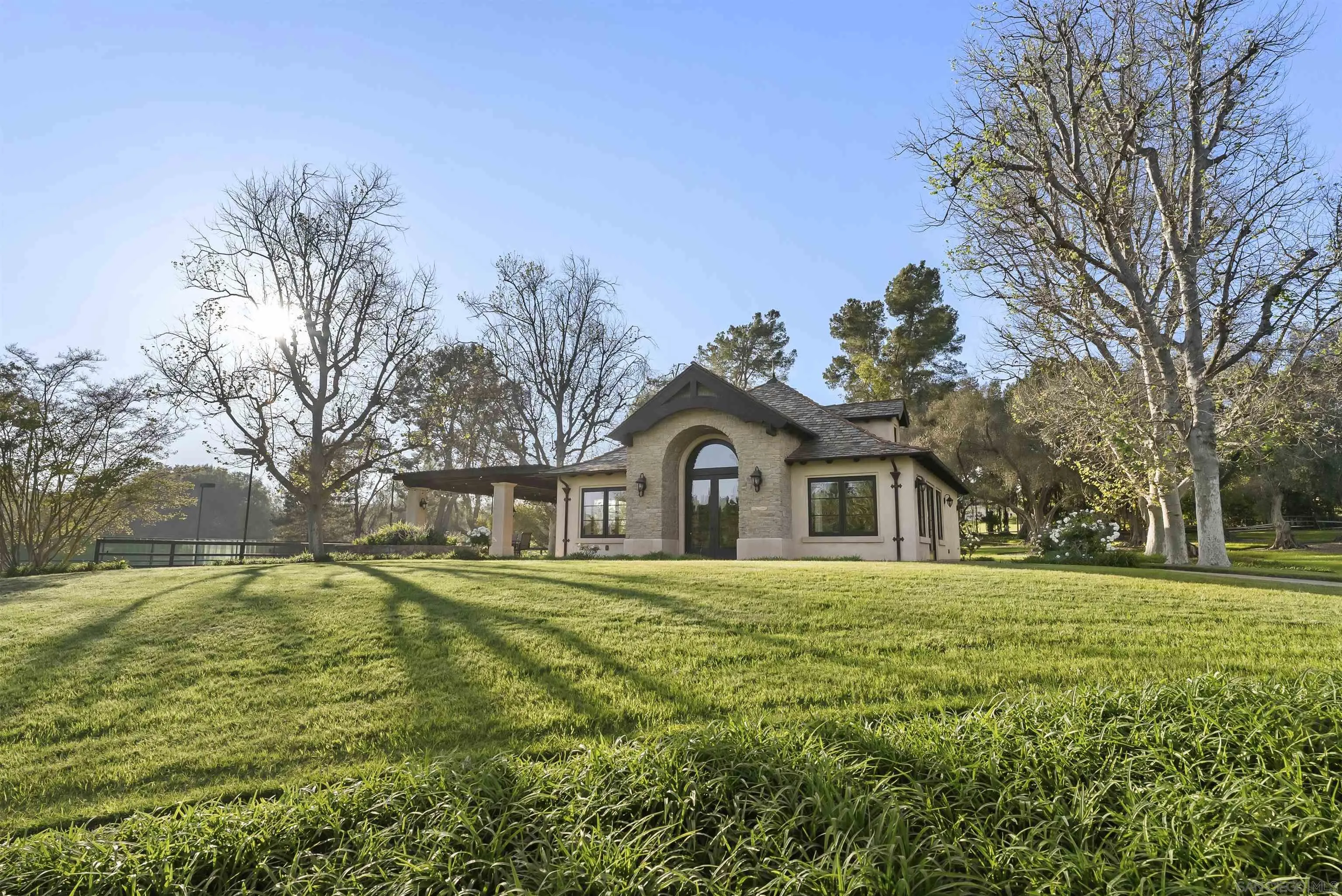 https://cdn.realtyfeed.com/cdn/127/260011312/ae389c47d4cd260d8aa7e62cda2b2c00.webp