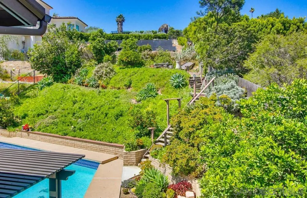 https://cdn.realtyfeed.com/cdn/127/260011313/09fc09571a0e0973eadfbbe85ef3d02c.webp