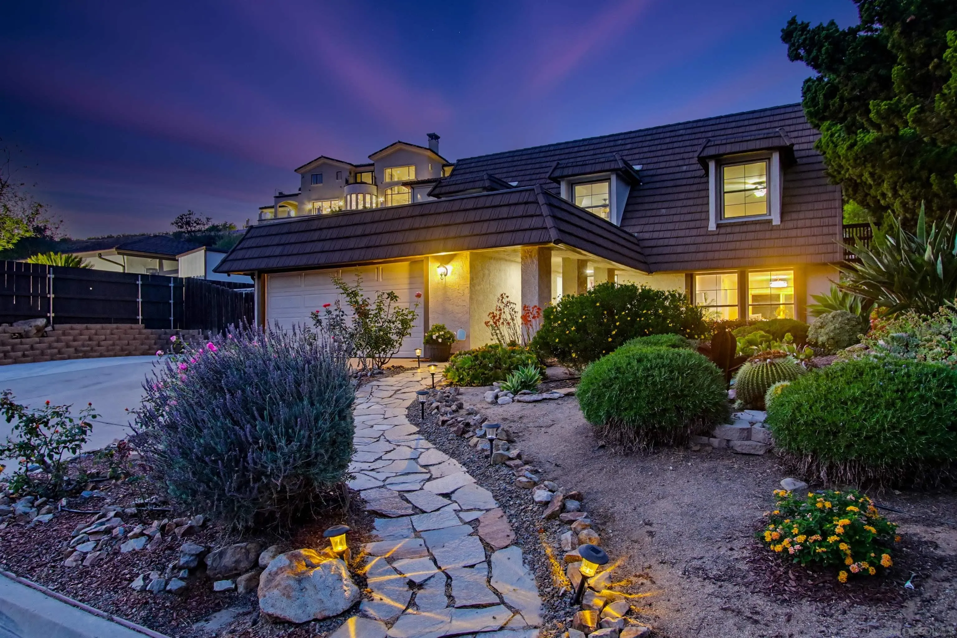 https://cdn.realtyfeed.com/cdn/127/260011313/70dc785ecbf9e2338d591cd6034dac8e.webp