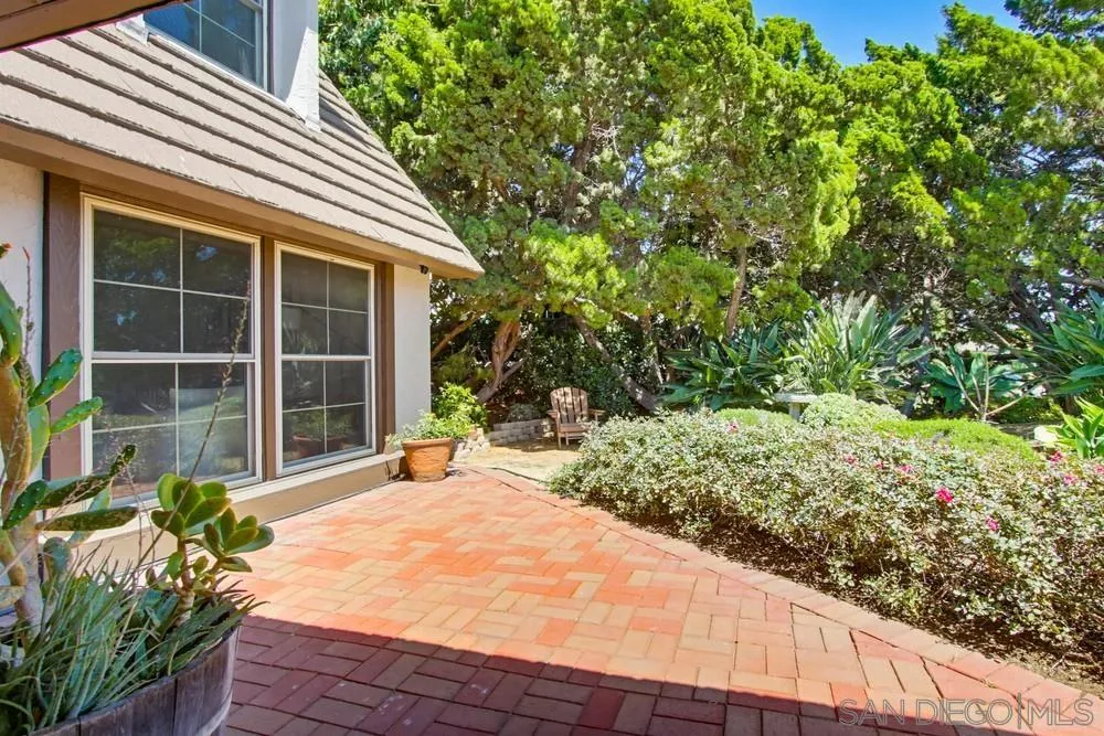 https://cdn.realtyfeed.com/cdn/127/260011313/ad573b984af53a7008fa3b5b76cb23c4.webp