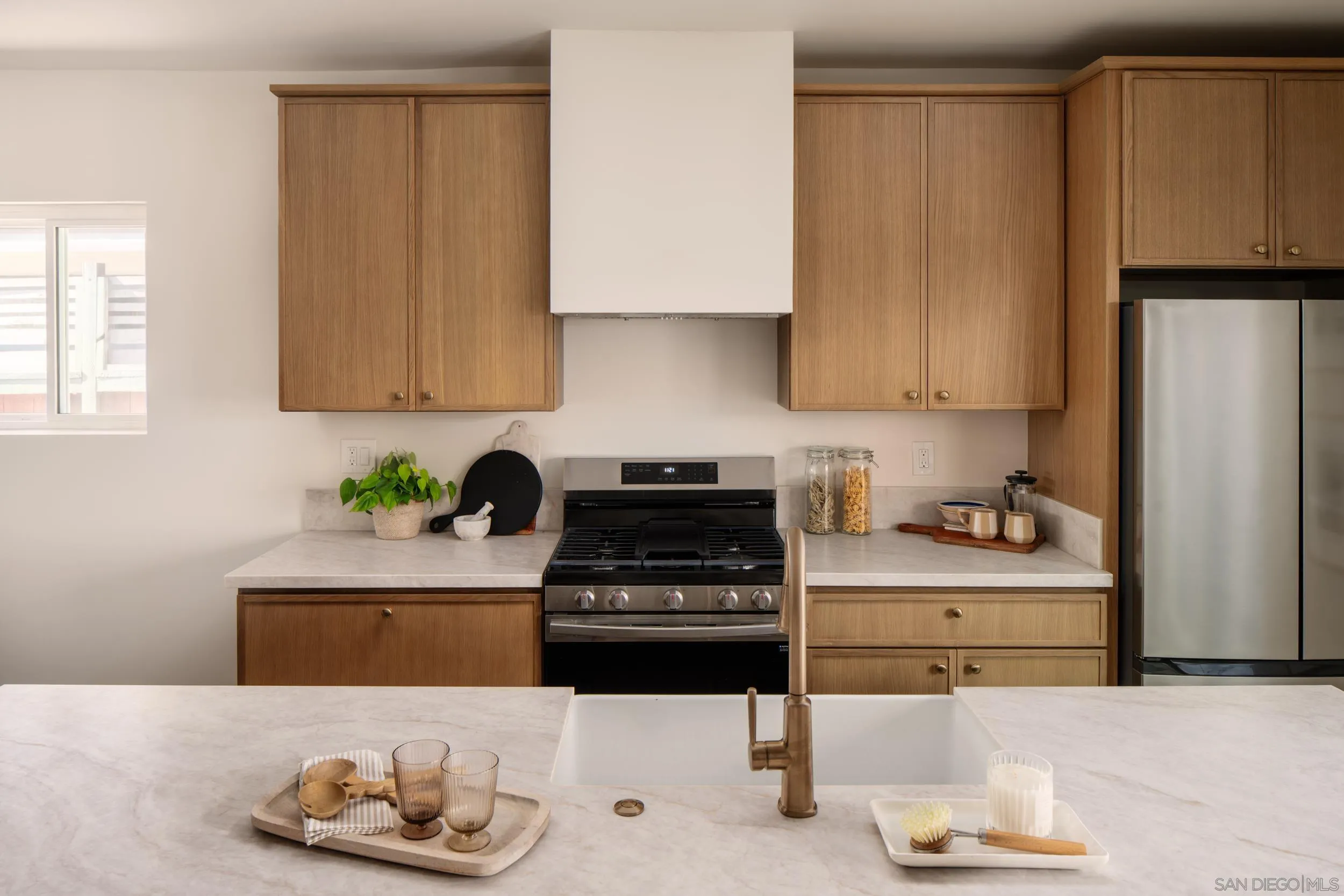 https://cdn.realtyfeed.com/cdn/127/260011319/9c2b20046b858cdfeee298ca01565da8.webp