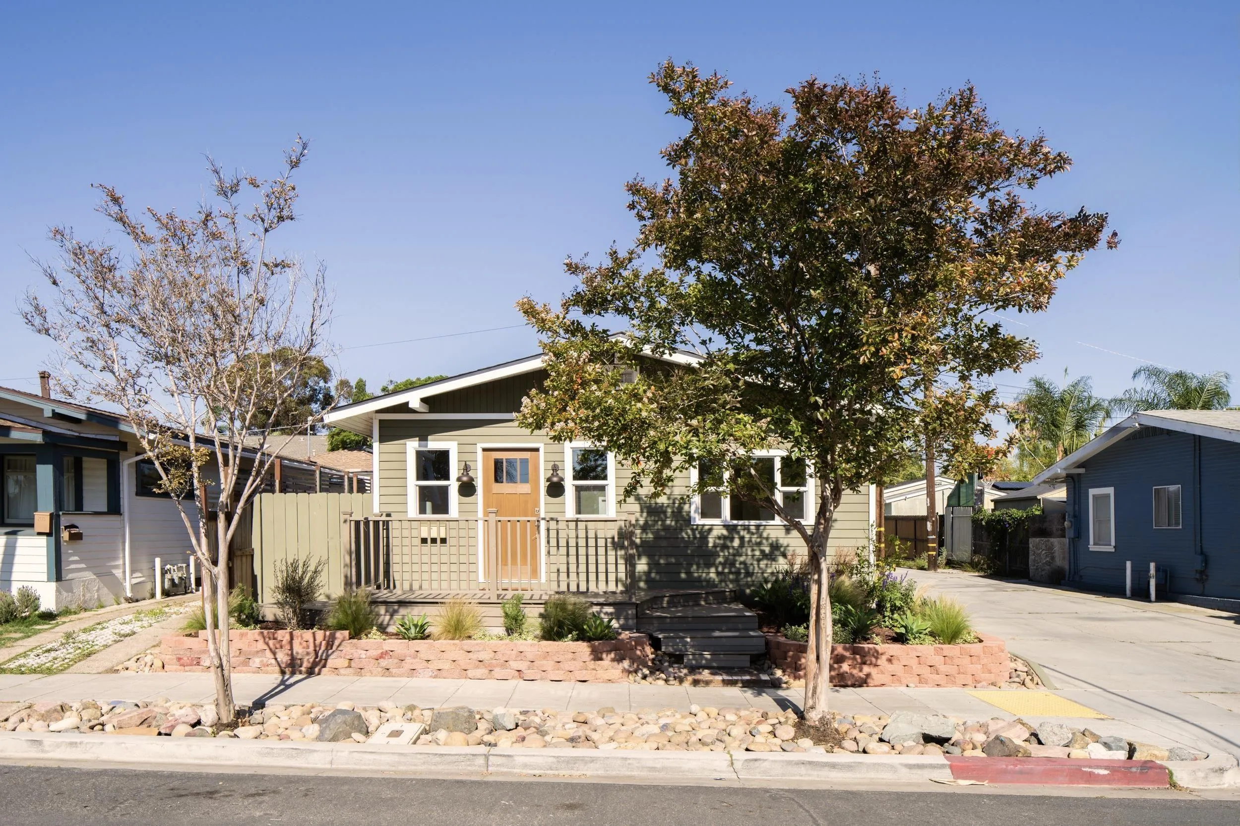 https://cdn.realtyfeed.com/cdn/127/260011319/fde06beb4f6428a7f1907be4d9979555.webp