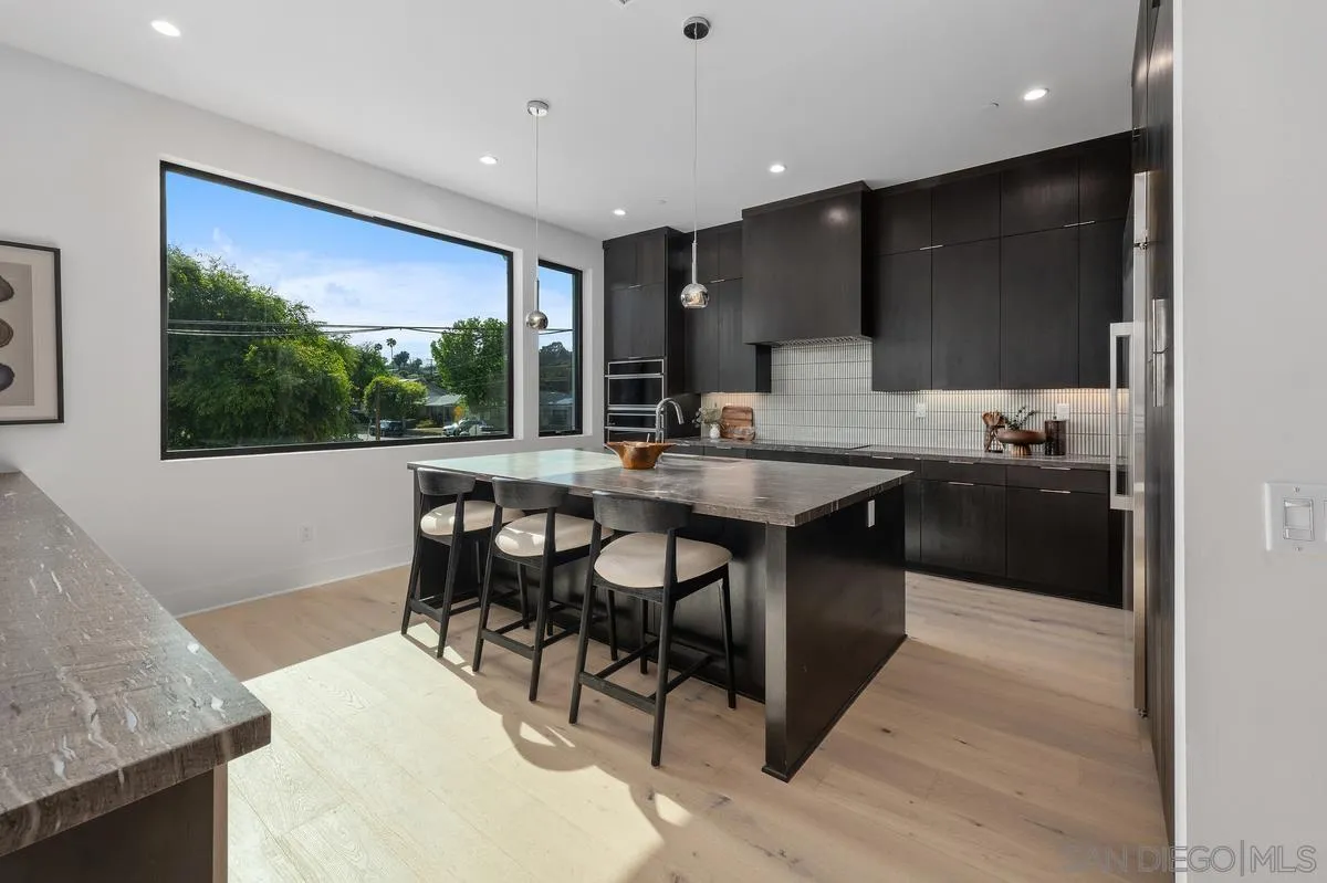 https://cdn.realtyfeed.com/cdn/127/260011321/d0808166796206d4bae2e1c8daa5f853.webp