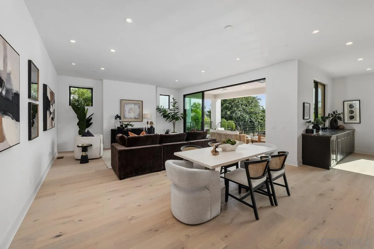 https://cdn.realtyfeed.com/cdn/127/260011321/d4c18f5d186d8175276b0ff4ff35bc1e.webp