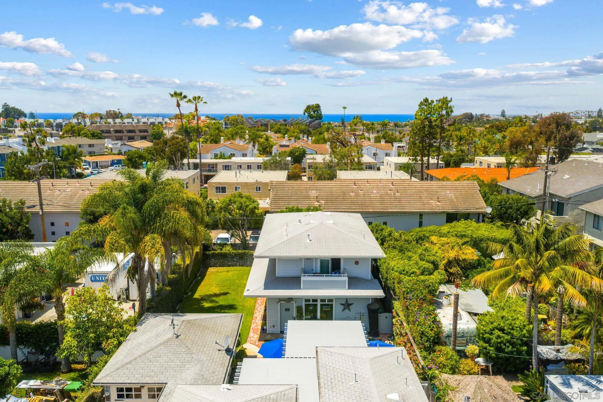 https://cdn.realtyfeed.com/cdn/127/260011323/16ee1785e309a7a7c8d57c3a29faf84f.webp