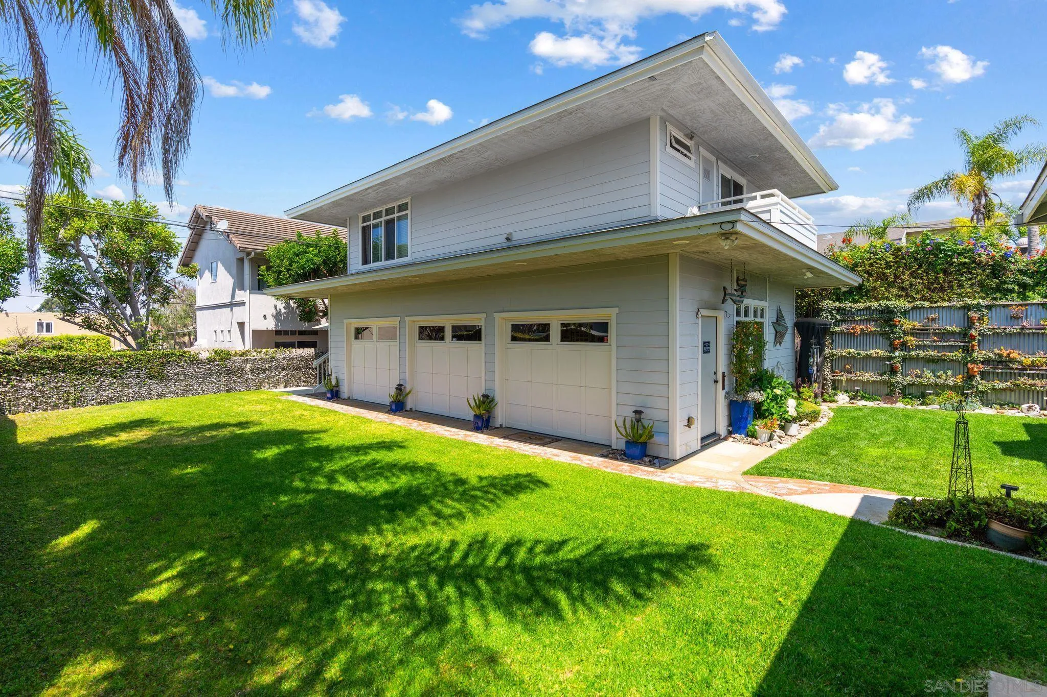https://cdn.realtyfeed.com/cdn/127/260011323/2a98543099117602d7bcc0c7685b3e43.webp