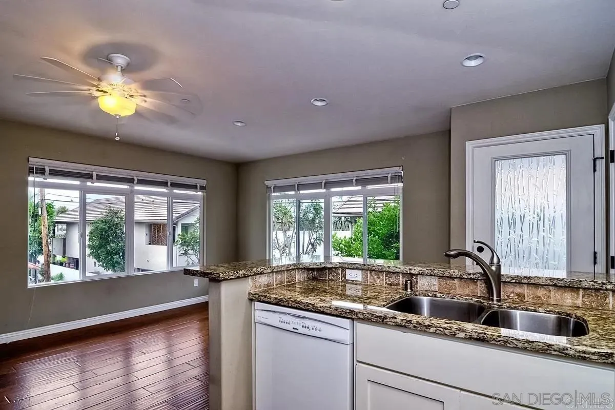 https://cdn.realtyfeed.com/cdn/127/260011323/4006c609ae130c424d3380f37ef9d827.webp