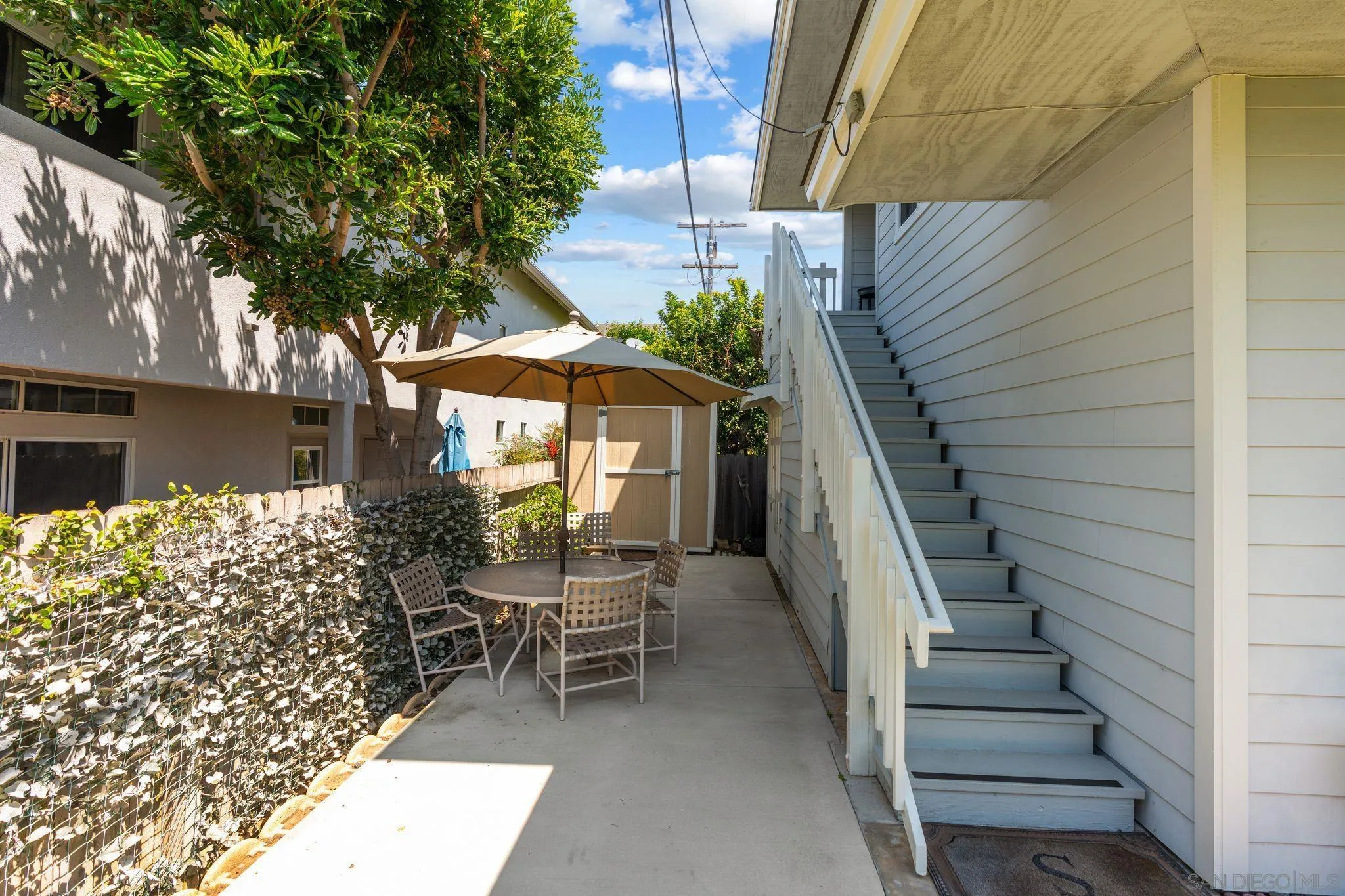 https://cdn.realtyfeed.com/cdn/127/260011323/9ce30edac13c2518258e82ae0de92c95.webp