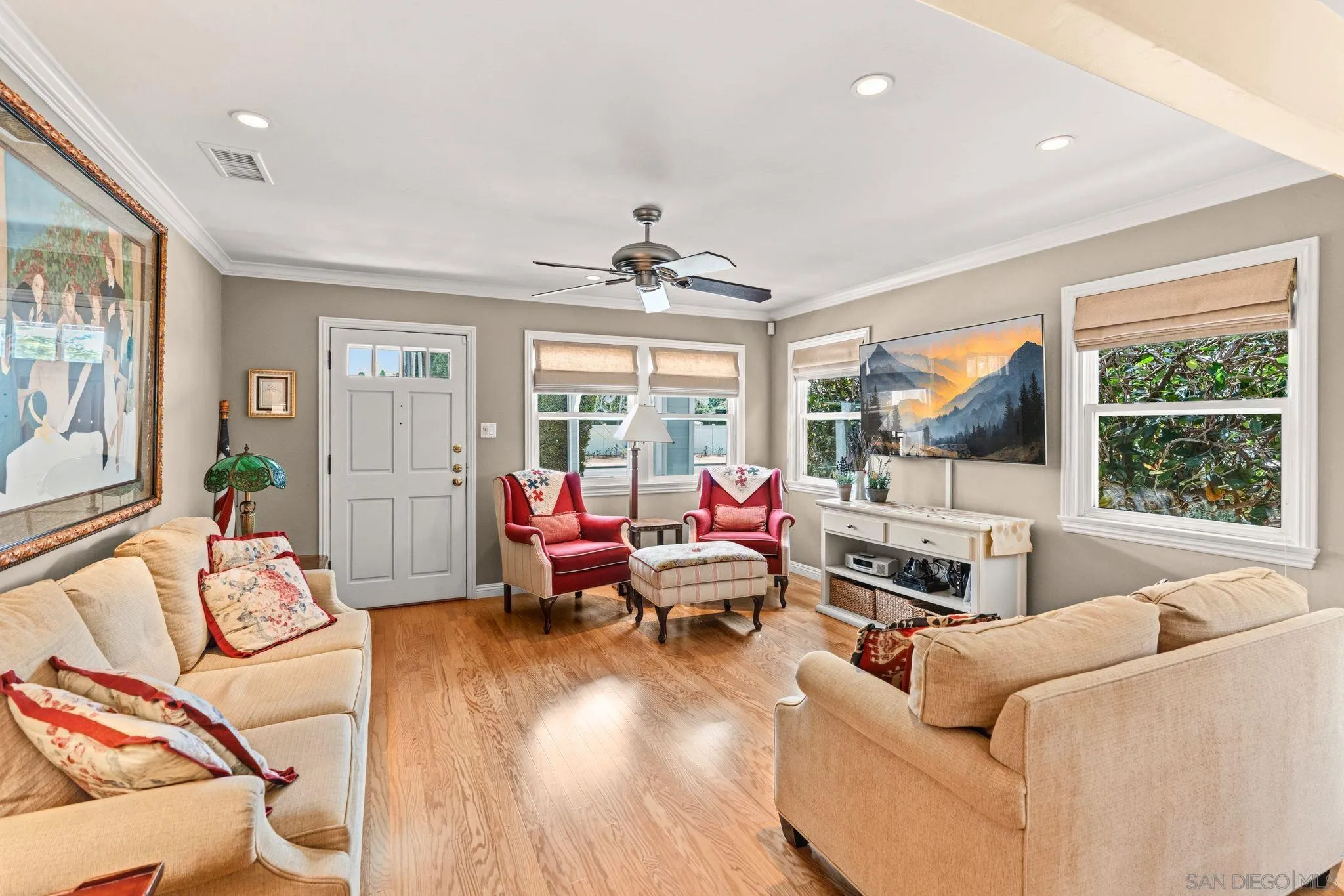 https://cdn.realtyfeed.com/cdn/127/260011323/c2c15bbbe6b47a04f3d91e667cccaaad.webp