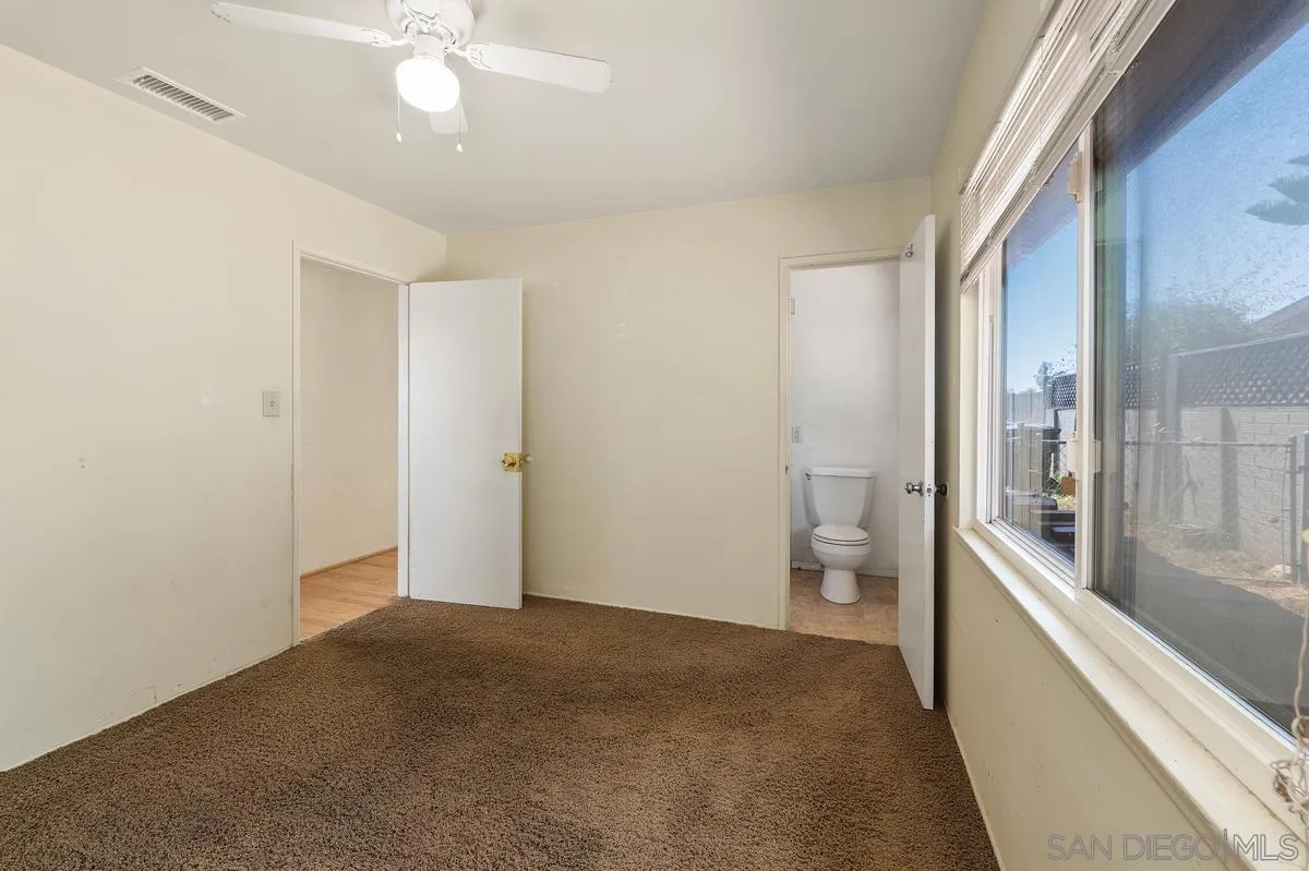 https://cdn.realtyfeed.com/cdn/127/260011324/48437d078d69f9f2214c28ec4dd42beb.webp