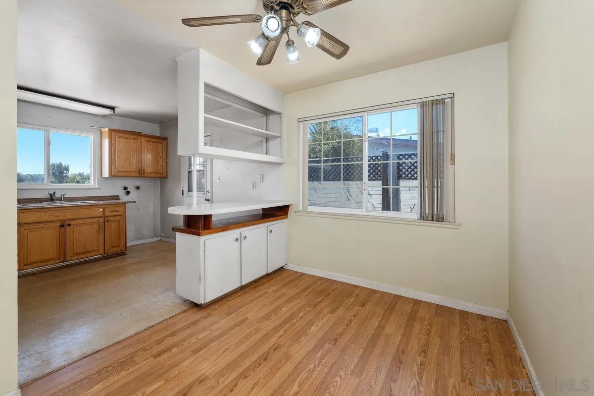 https://cdn.realtyfeed.com/cdn/127/260011324/6a4bdbf14cbd9c91dec6ad0d5e1e7012.webp