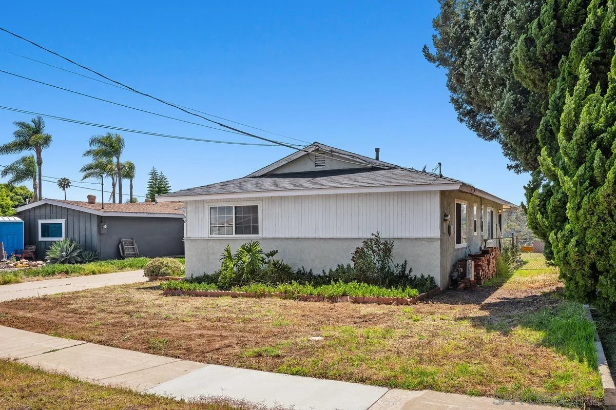 https://cdn.realtyfeed.com/cdn/127/260011324/c0c06573c06c27cee08bf4006c1e6858.webp