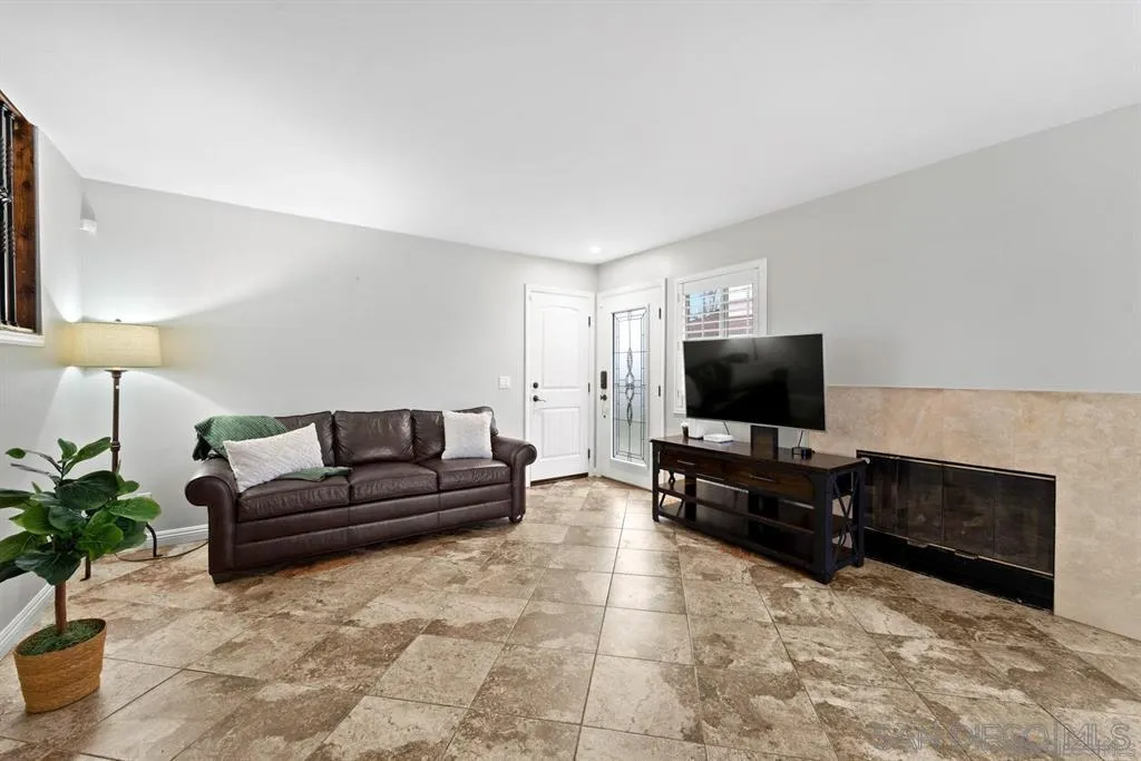 Photo #17: 260011325 Listing: Photo #17