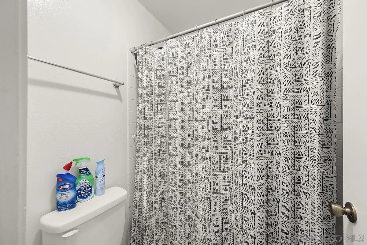 Photo #17: 260011333 Listing: Photo #17