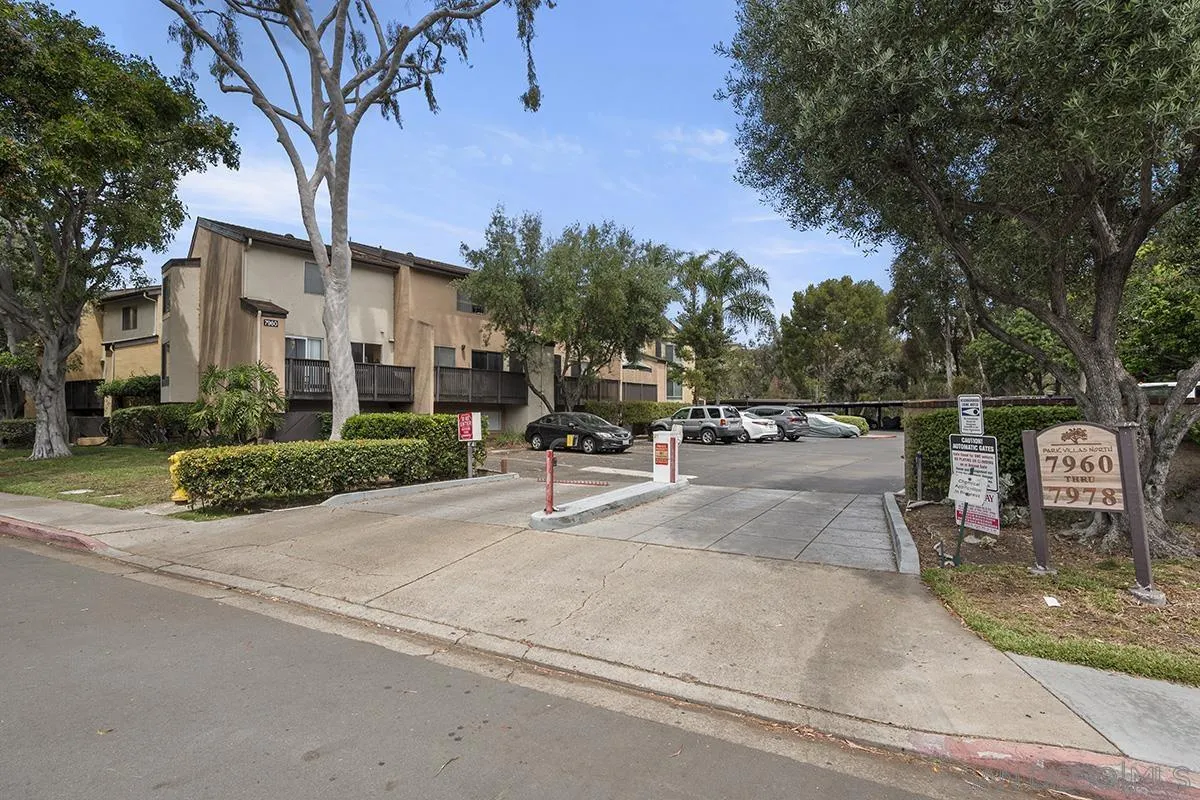 Photo #34: 260011333 Listing: Photo #34