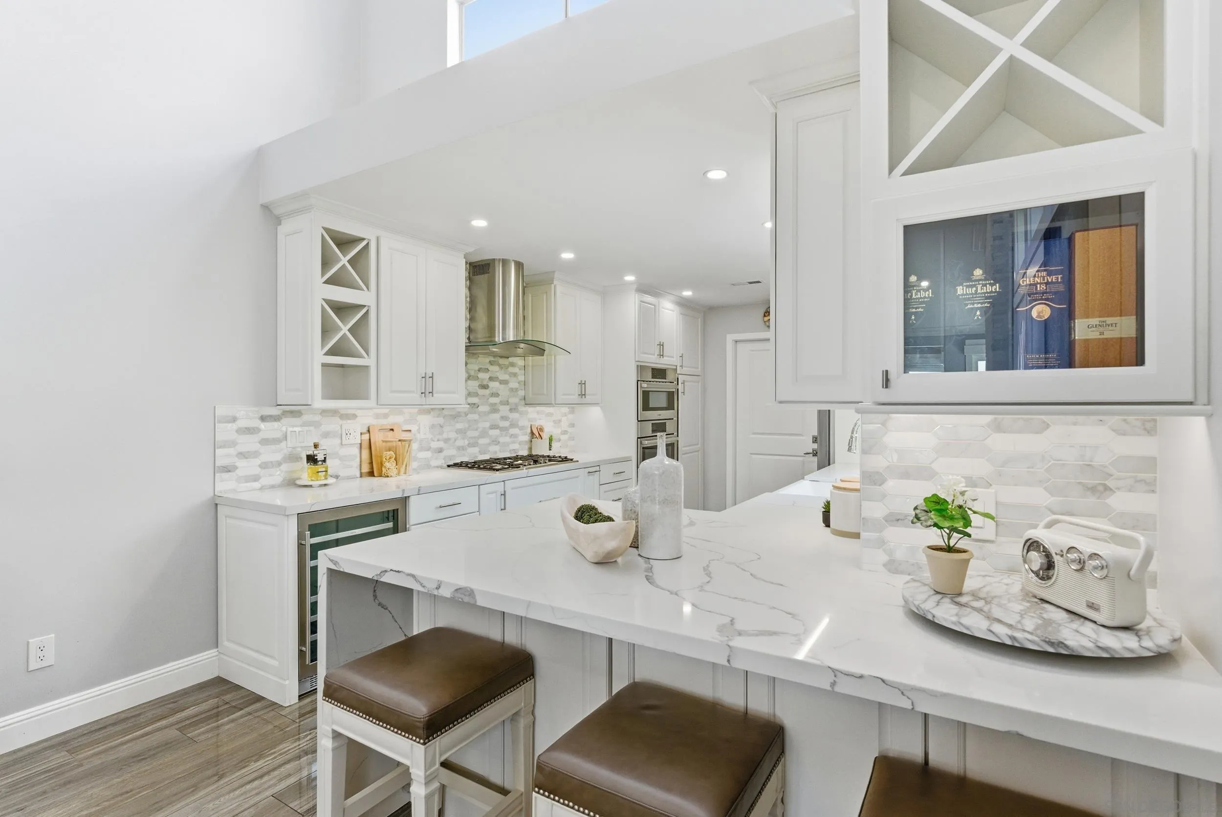 https://cdn.realtyfeed.com/cdn/127/260011334/6bf6c8f06246b01bc62873326d91c770.webp