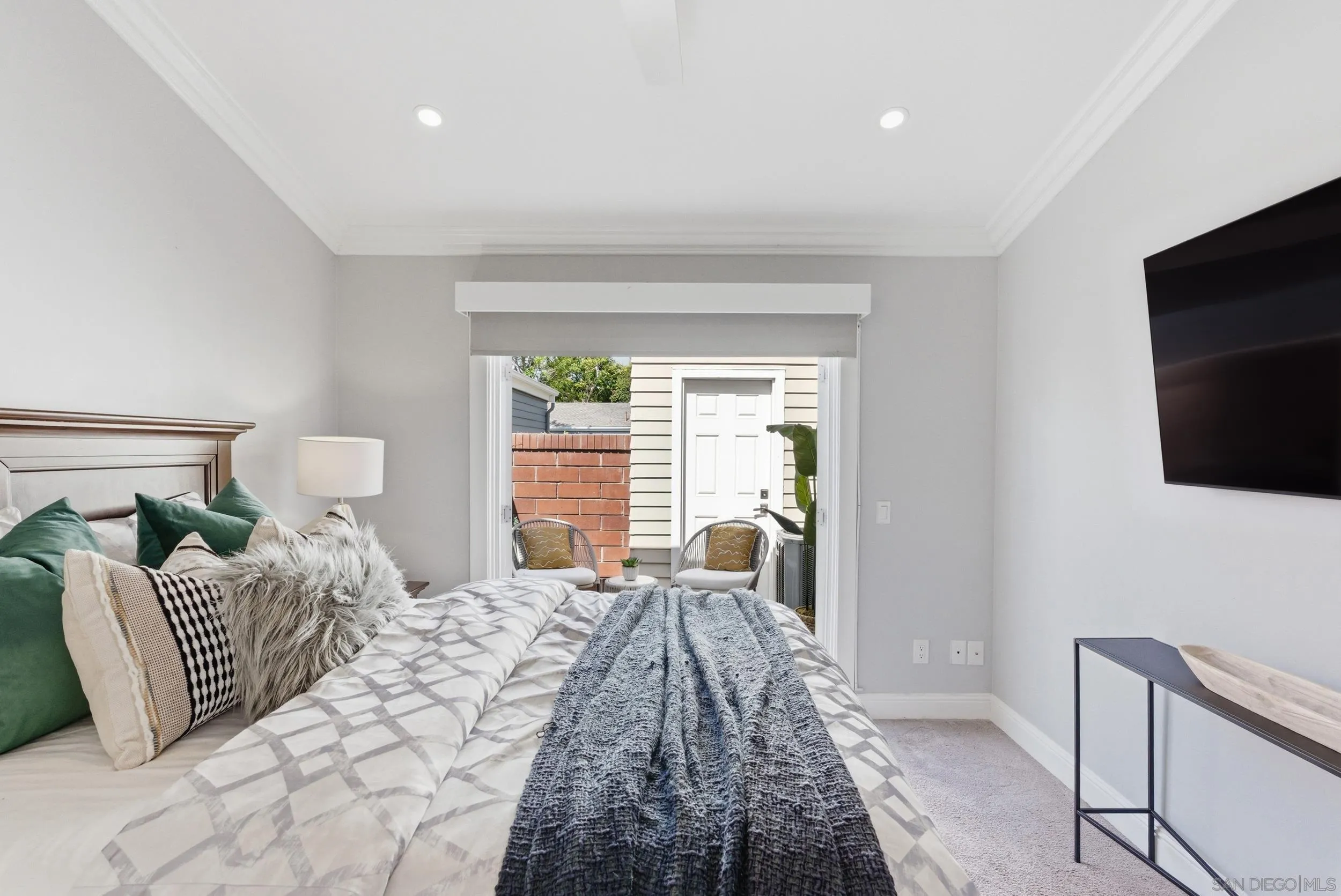 https://cdn.realtyfeed.com/cdn/127/260011334/72bcfb6d039aaa17af357bdbca170aca.webp